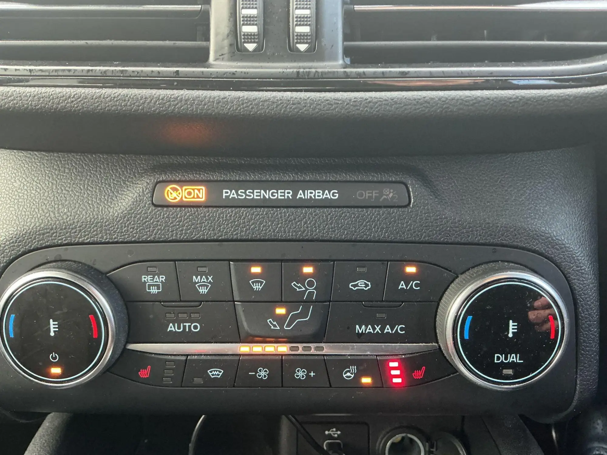 Ford Kuga Plug-In Hybrid Image 26 Ford Kuga Plug-In Hybrid Image 26