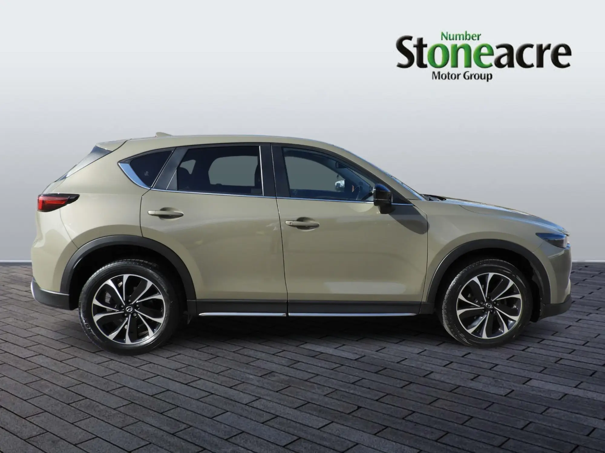 Mazda CX-5 2.0 e-SKYACTIV-G MHEV Newground SUV 5dr Petrol Auto Euro 6 (s/s) (165 ps) LL73ZBR Image 2