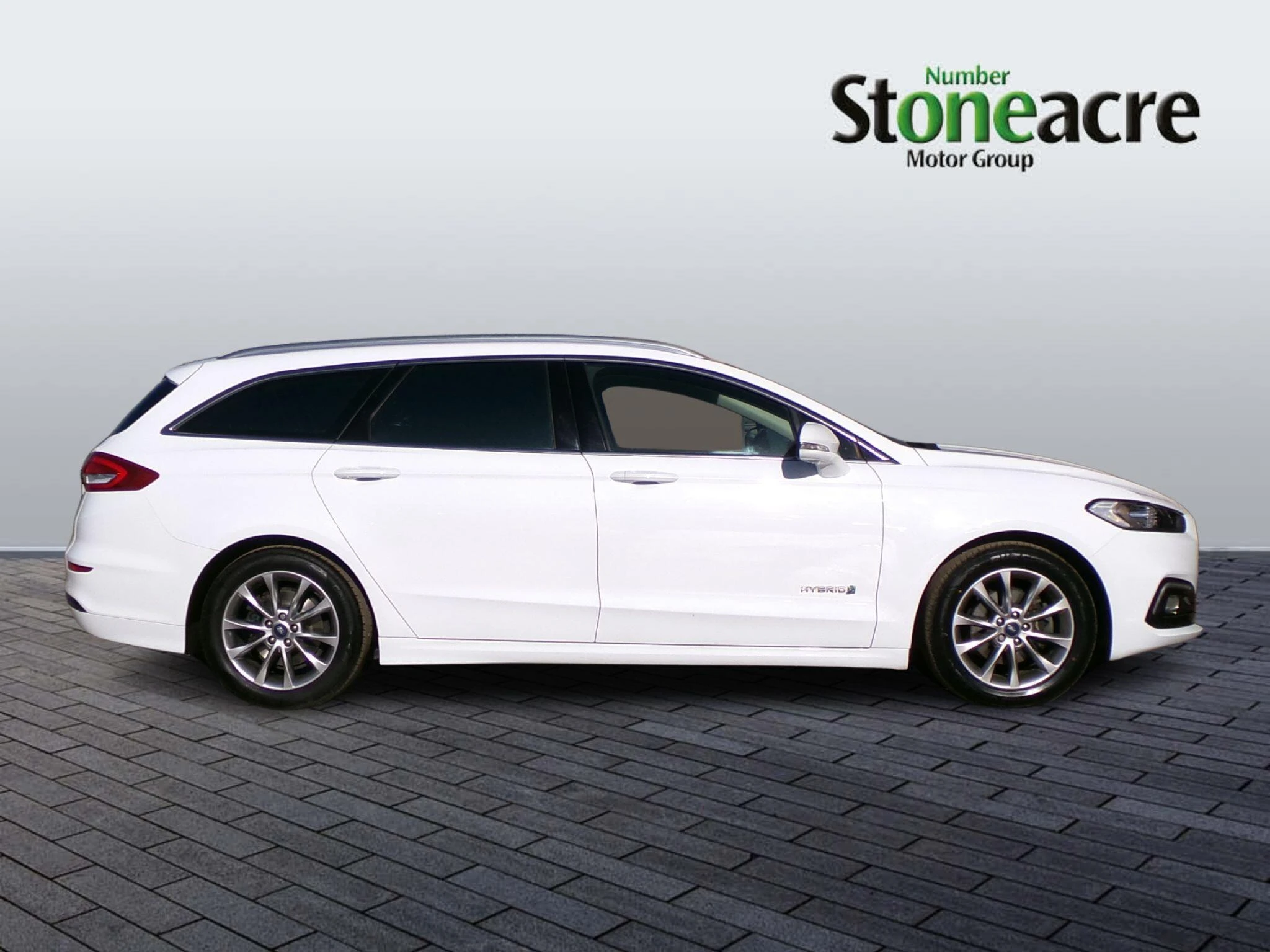 Ford Mondeo 2.0 TiVCT Titanium Edition CVT Euro 6 (s/s) 5dr (17 inch Alloys) DP69MKV Image 2