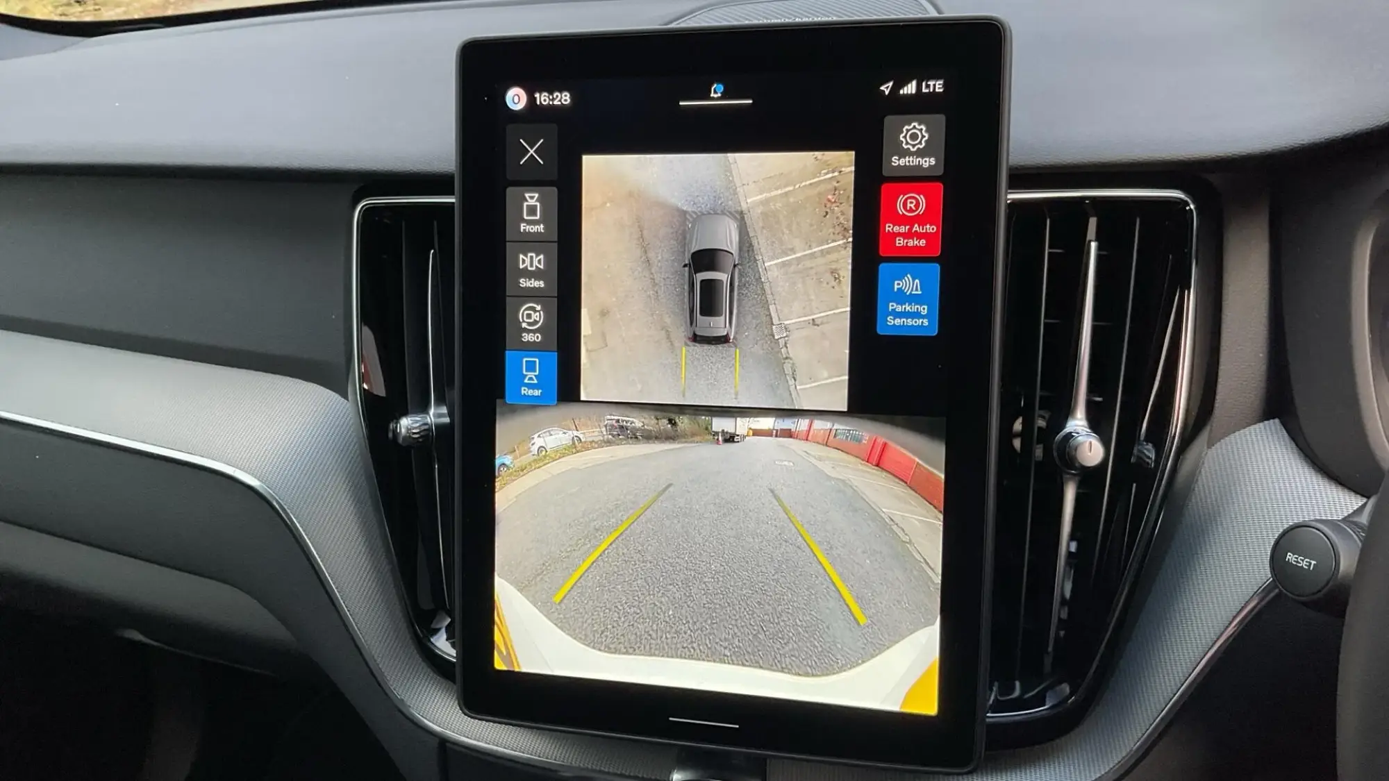Volvo XC60 Image 19
