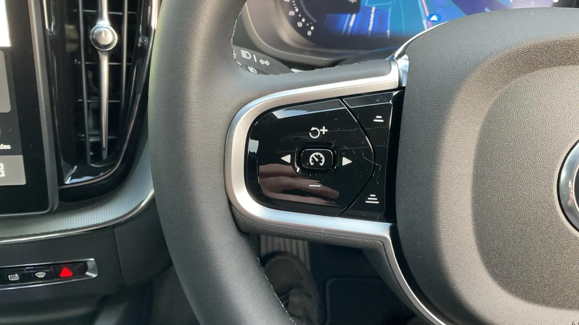 Volvo XC60 Image 21