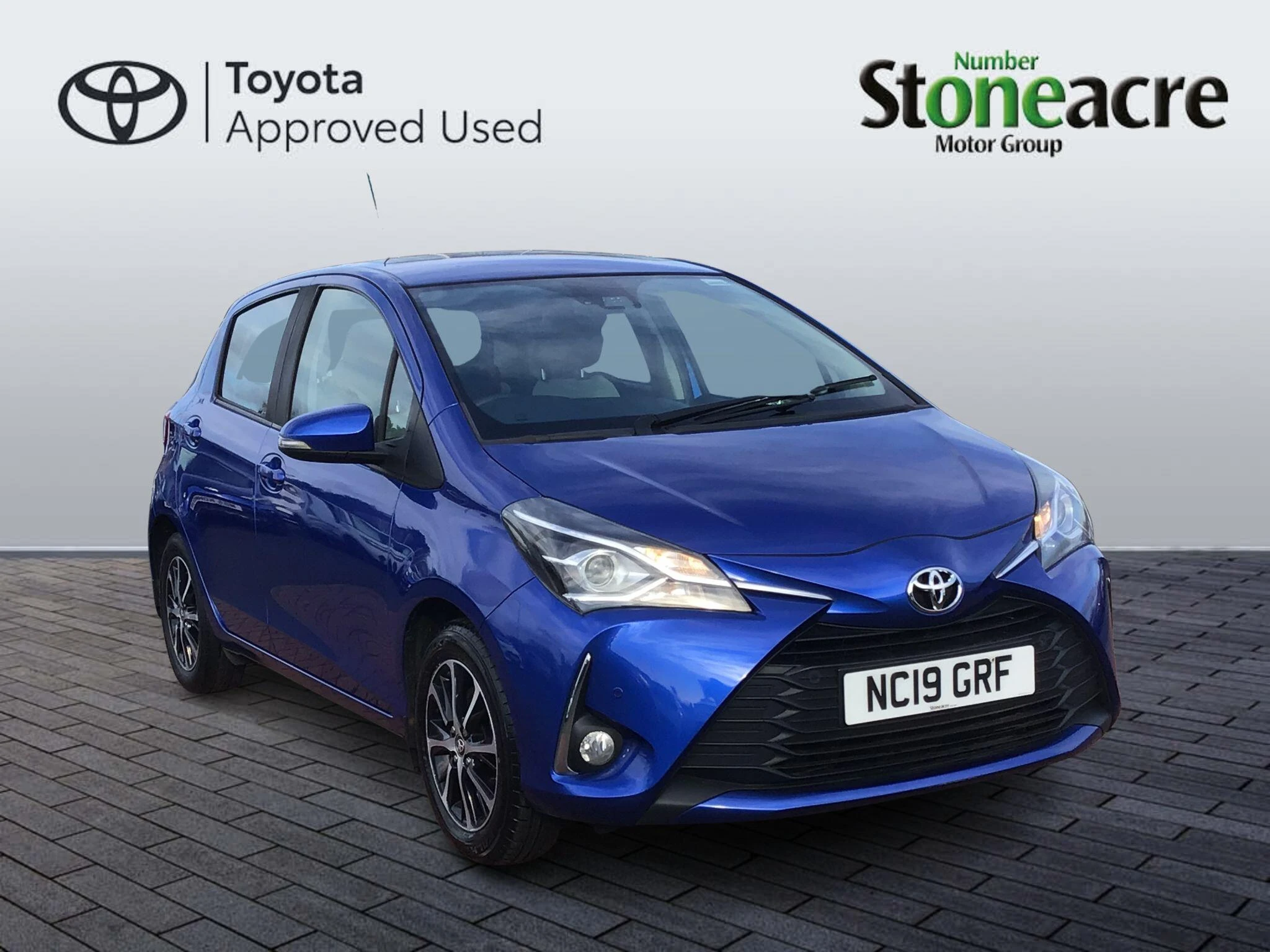 Toyota Yaris 1.5 VVT-i Icon Tech Euro 6 5dr NC19GRF Image 1