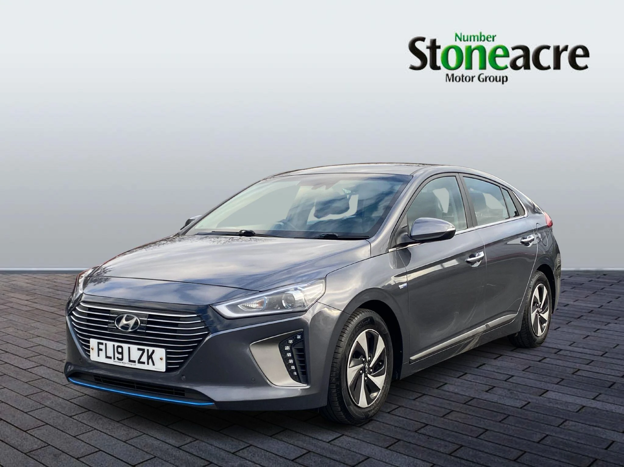 Hyundai IONIQ Hybrid 1.6 h-GDi GPF Premium SE Hatchback 5dr Petrol Hybrid DCT Euro 6 (s/s) (141 ps) FL19LZK Image 3