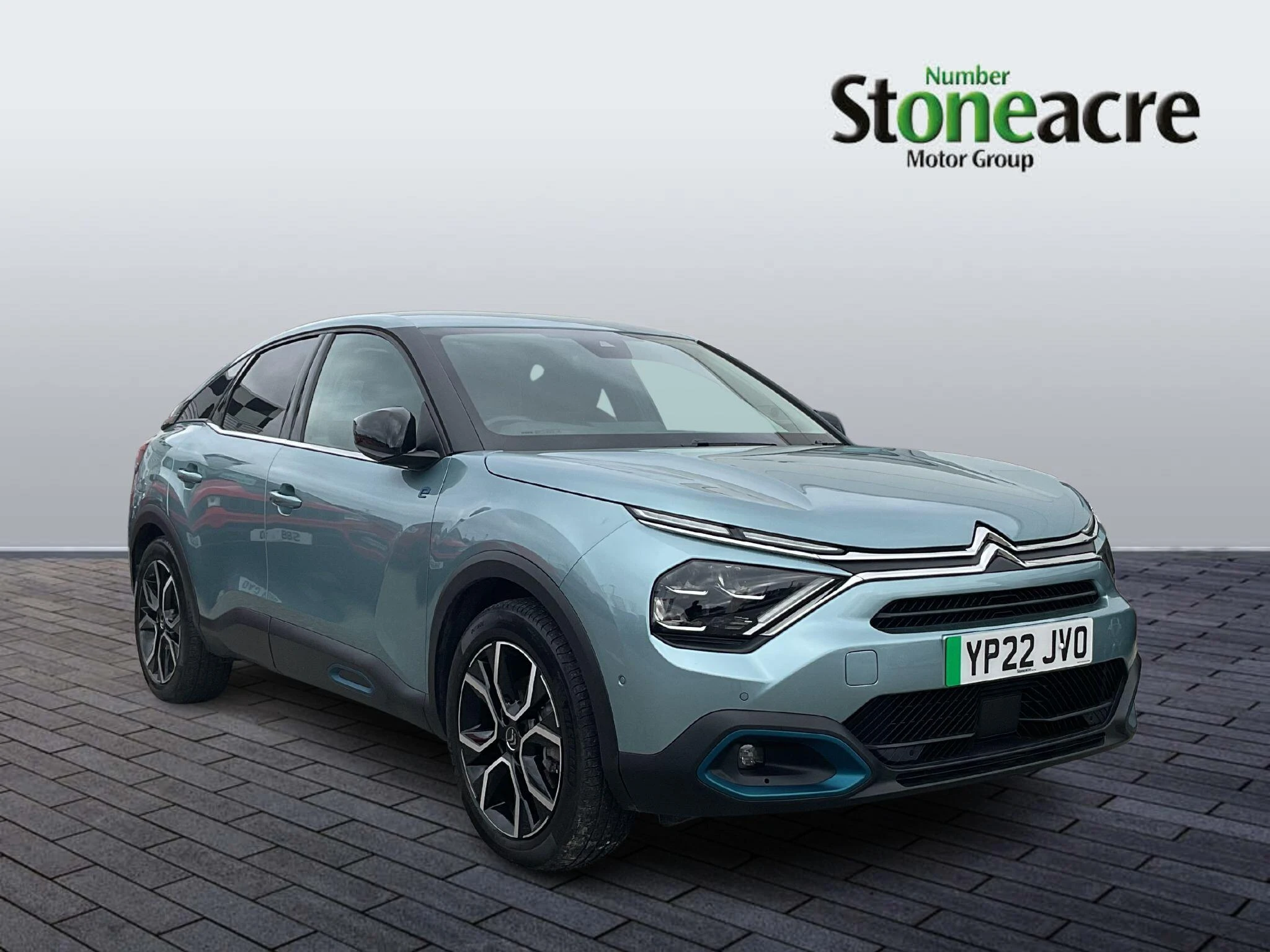 Citroen e-C4 50kWh Shine Plus Auto 5dr (7.4kW Charger) YP22JVO Image 1