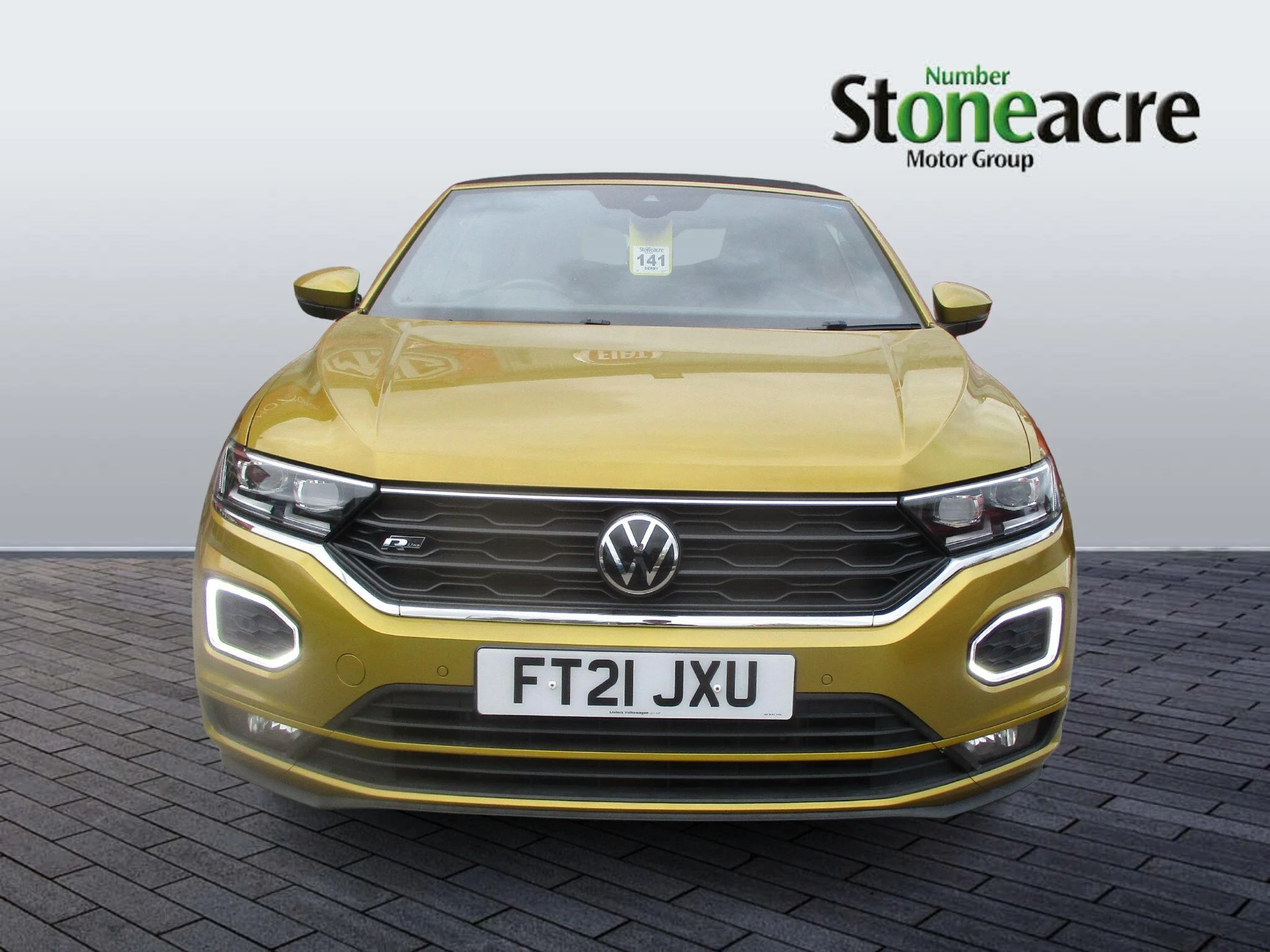 Volkswagen T-Roc 1.5 TSI EVO R-Line Cabriolet DSG Euro 6 (s/s) 2dr FT21JXU Image 2