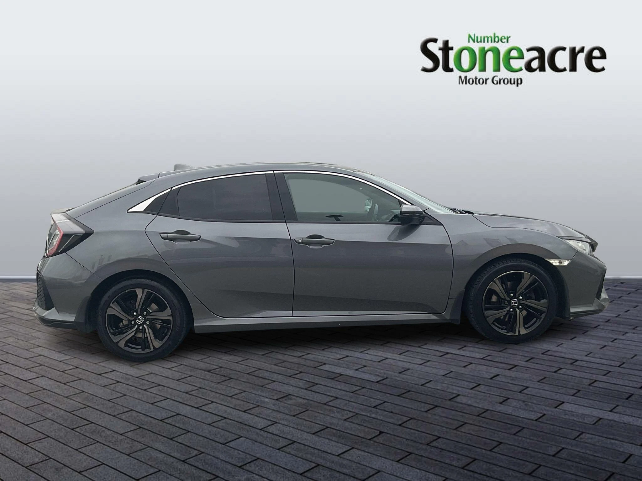 Honda Civic 1.6 i-DTEC SR Auto Euro 6 (s/s) 5dr RV18NLL Image 2