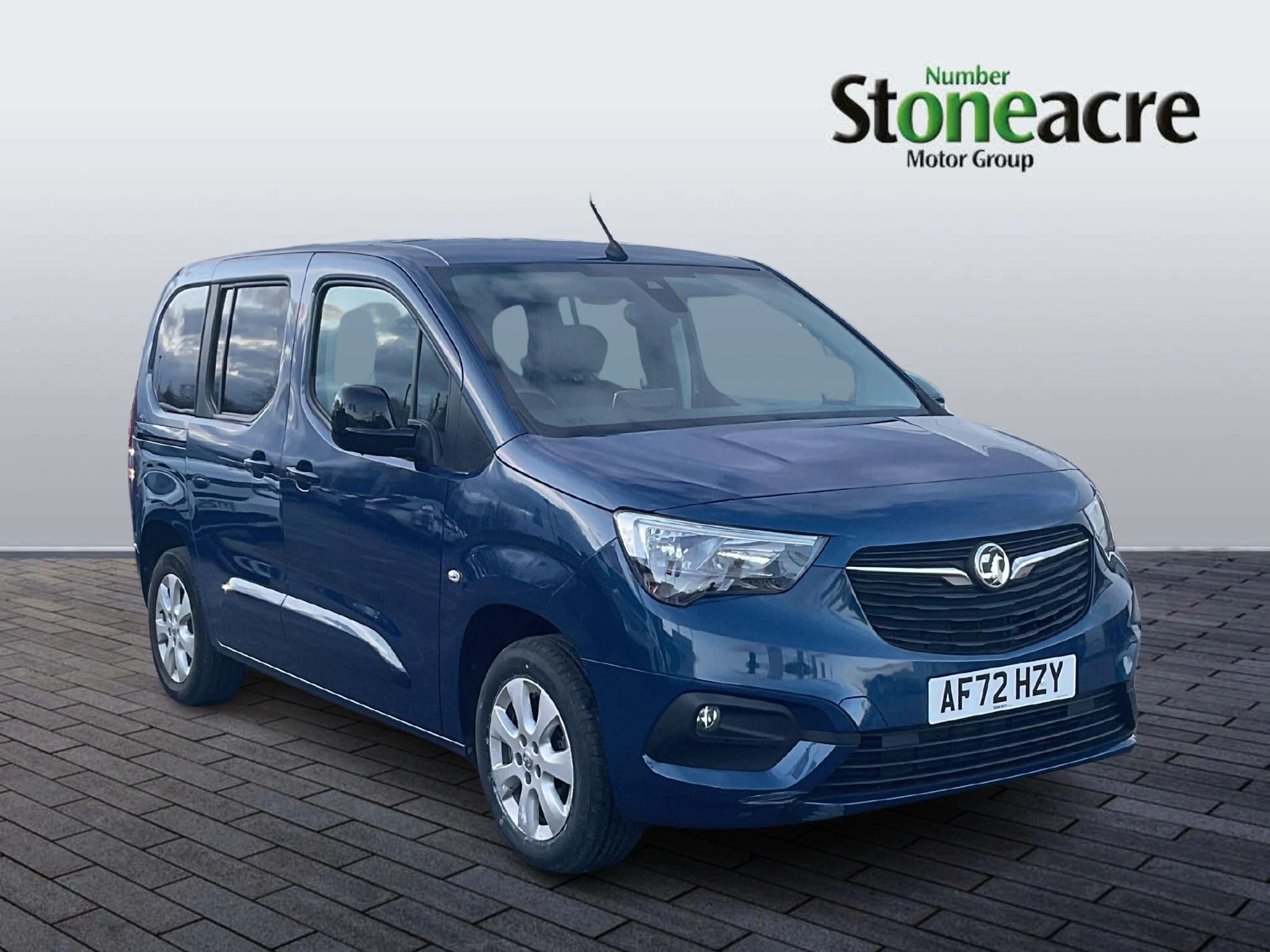 Vauxhall Combo Life 1.5 Turbo D SE Euro 6 (s/s) 5dr AF72HZY Image 1