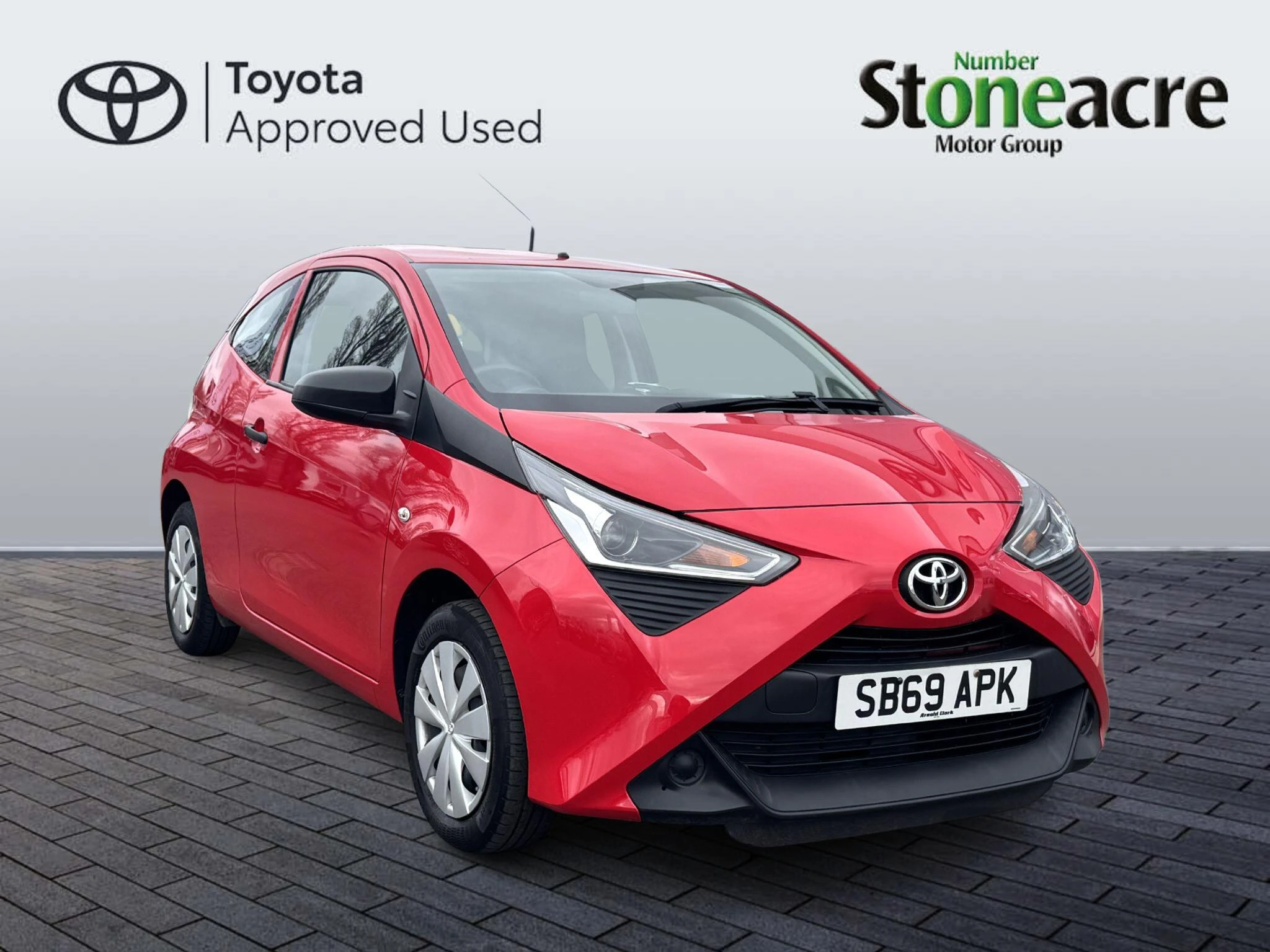 Toyota Aygo 1.0 VVT-i x Euro 6 3dr SB69APK Image 1