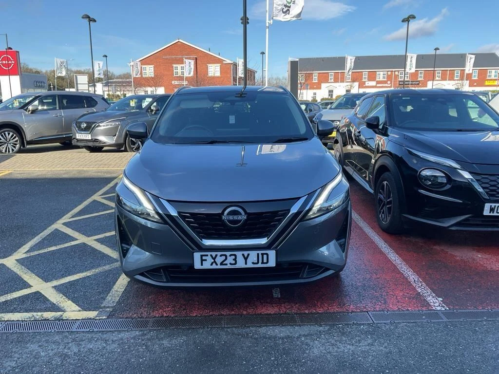 Nissan Qashqai with New e-POWER 1.5 h e-POWER N-Connecta Auto Euro 6 (s/s) 5dr FX23YJD Image 1