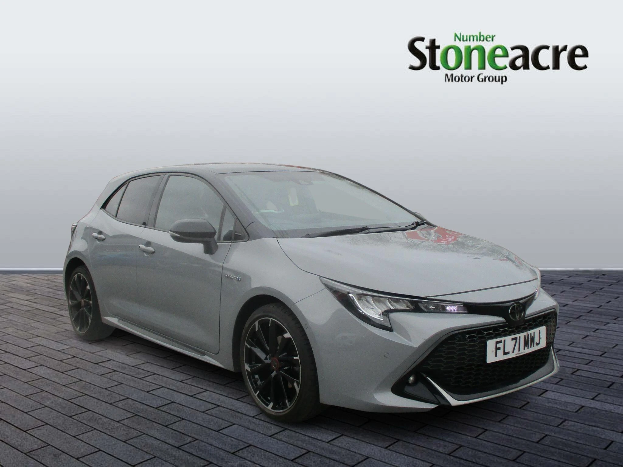 Toyota Corolla Hatchback 1.8 VVT-i Hybrid GR Sport 5dr CVT FL71MWJ Image 1