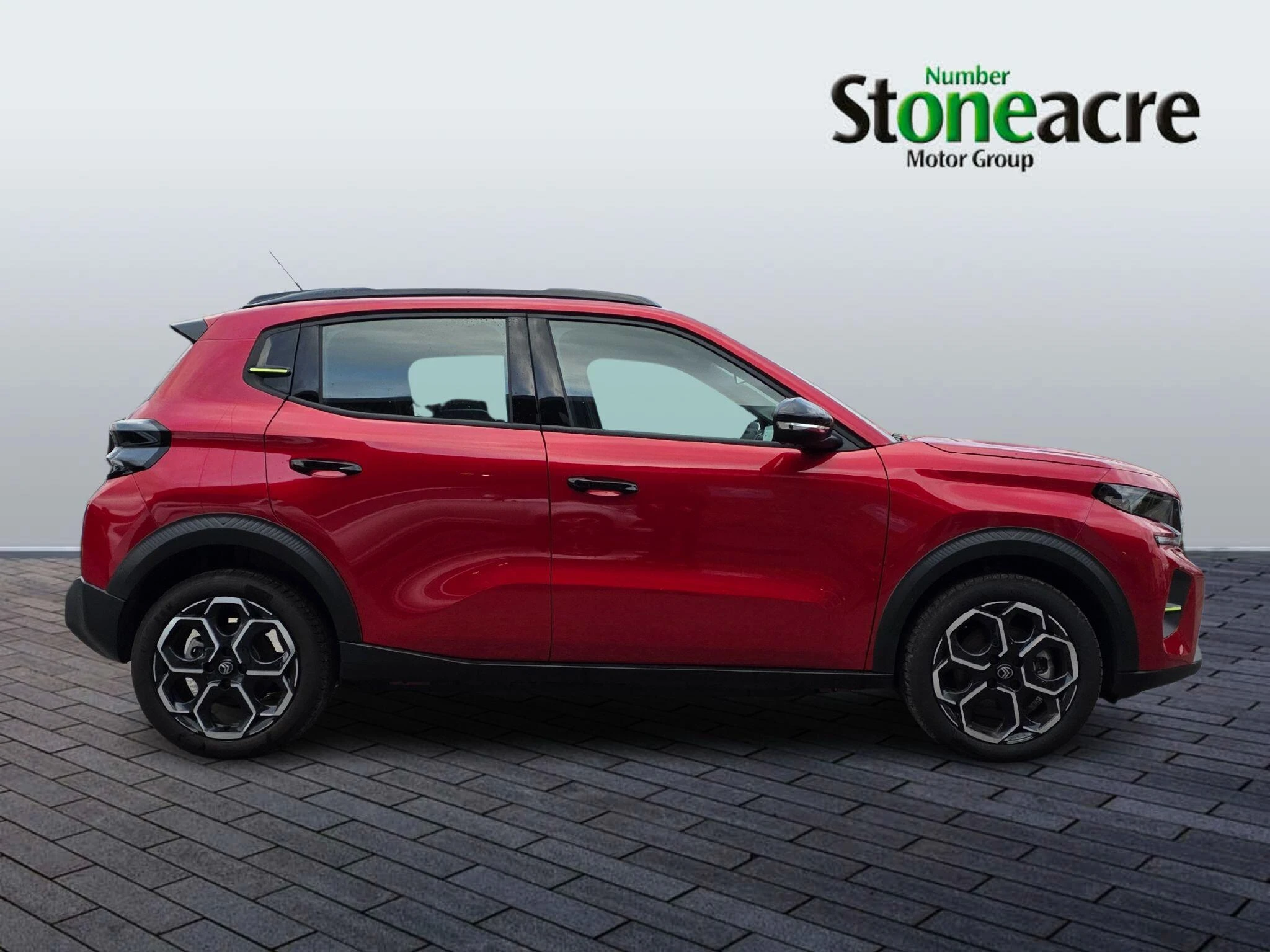 Citroen e-C3 Standard Range 44kWh PLUS Auto 5dr (7.4kW Charger) YX75RWK Image 2