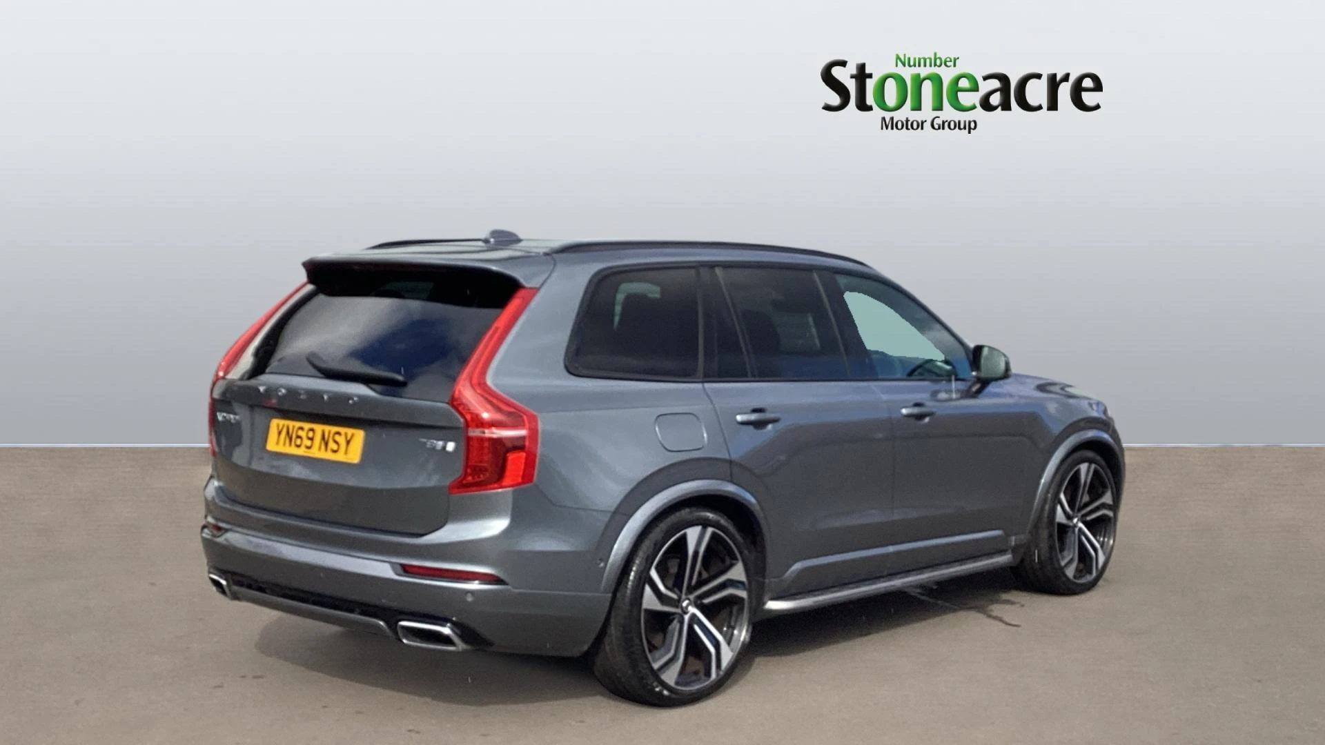 Volvo XC90 2.0h T8 Twin Engine 11.6kWh R-Design Pro Auto 4WD Euro 6 (s/s) 5dr YN69NSY Image 2