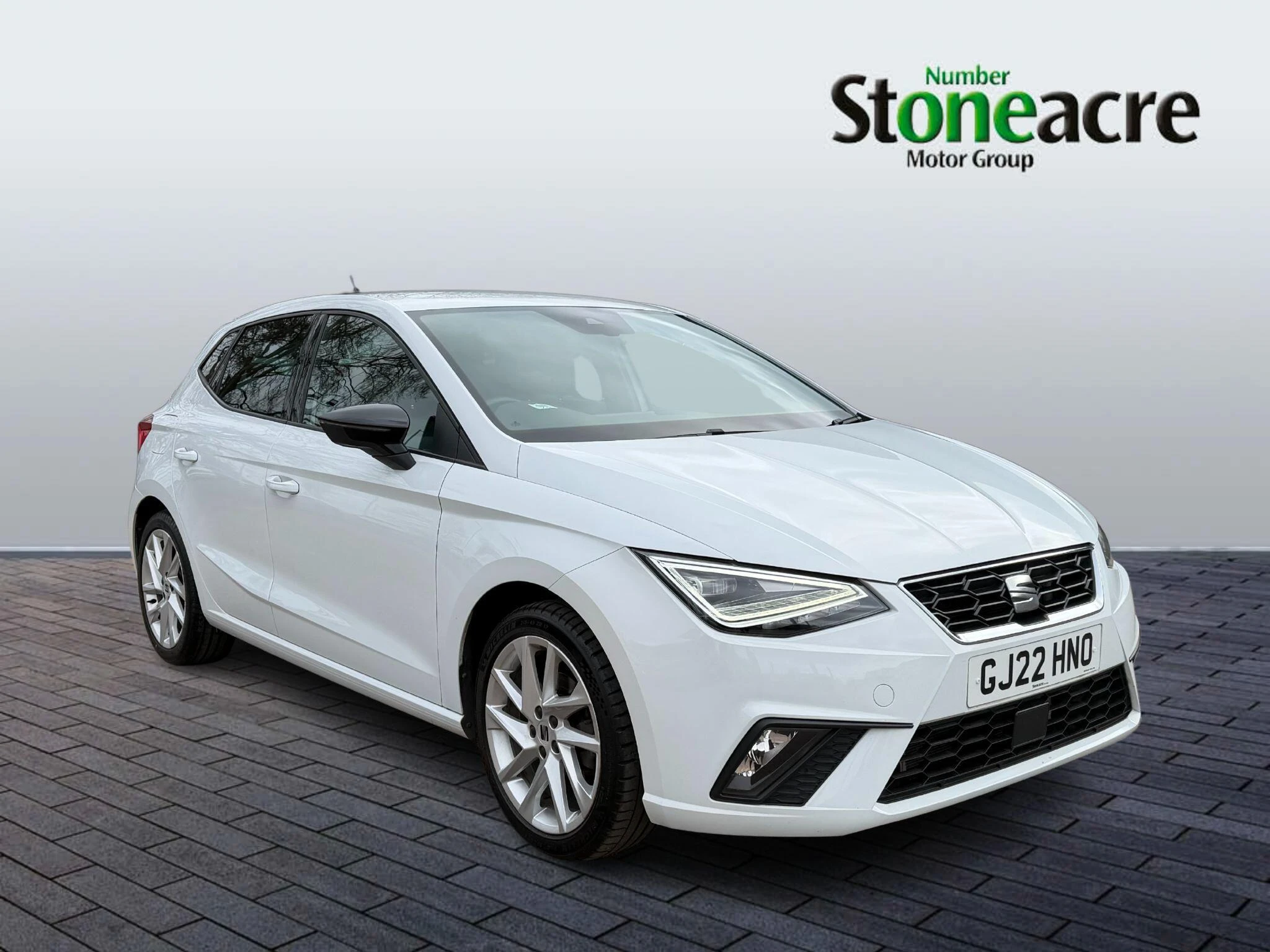 SEAT Ibiza 1.0 TSI 110 FR 5dr GJ22HNO Image 1