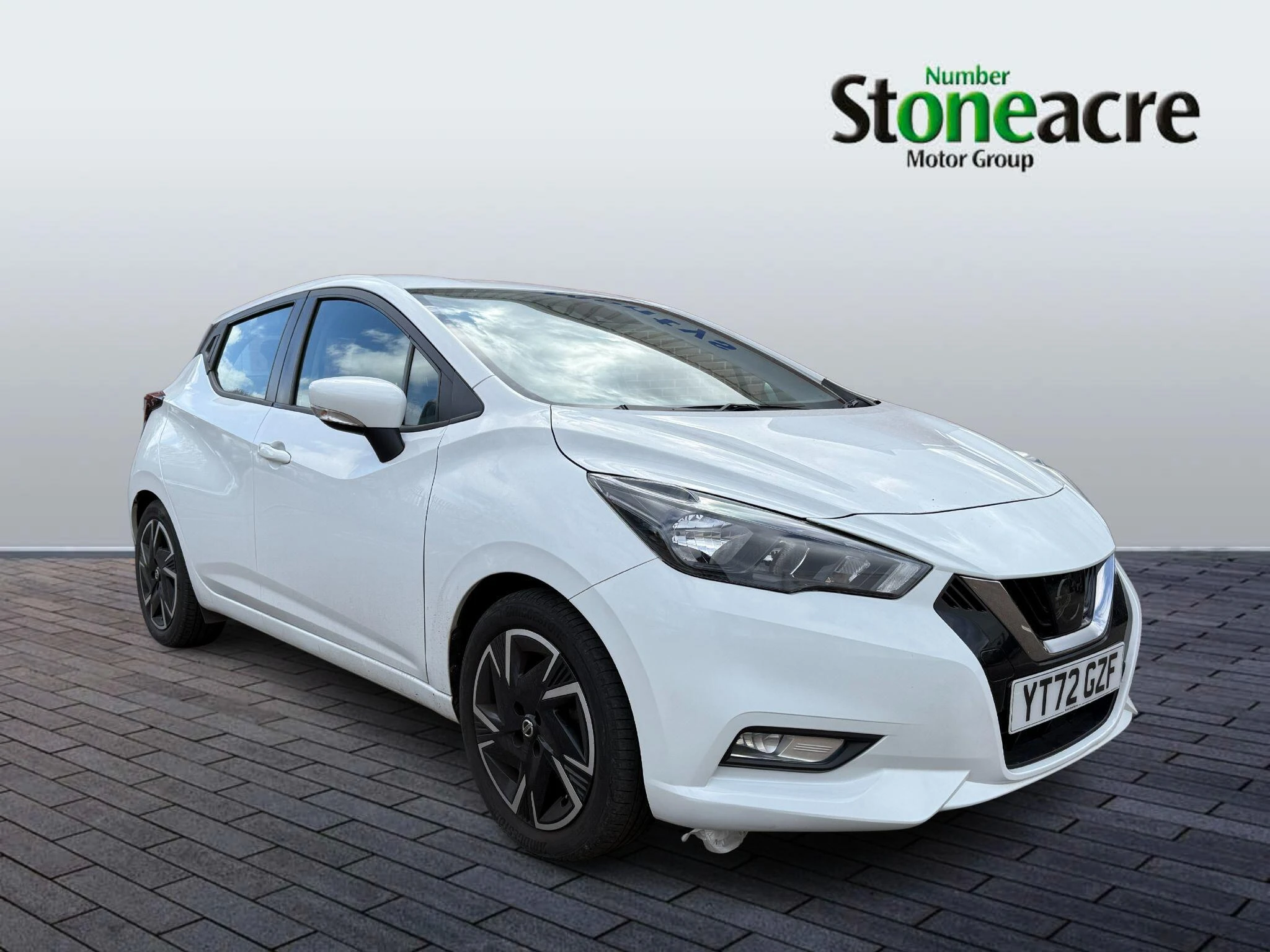 Nissan MICRA 1.0 IG-T Acenta Euro 6 (s/s) 5dr YT72GZF Image 1