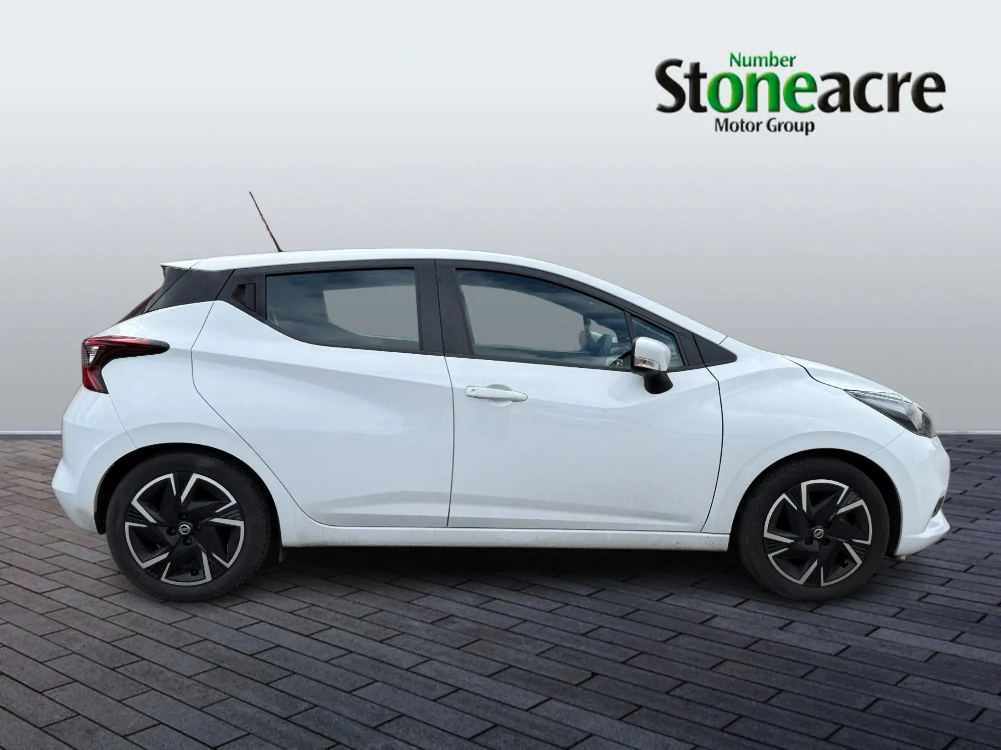 Nissan MICRA 1.0 IG-T Acenta Euro 6 (s/s) 5dr YT72GZF Image 3