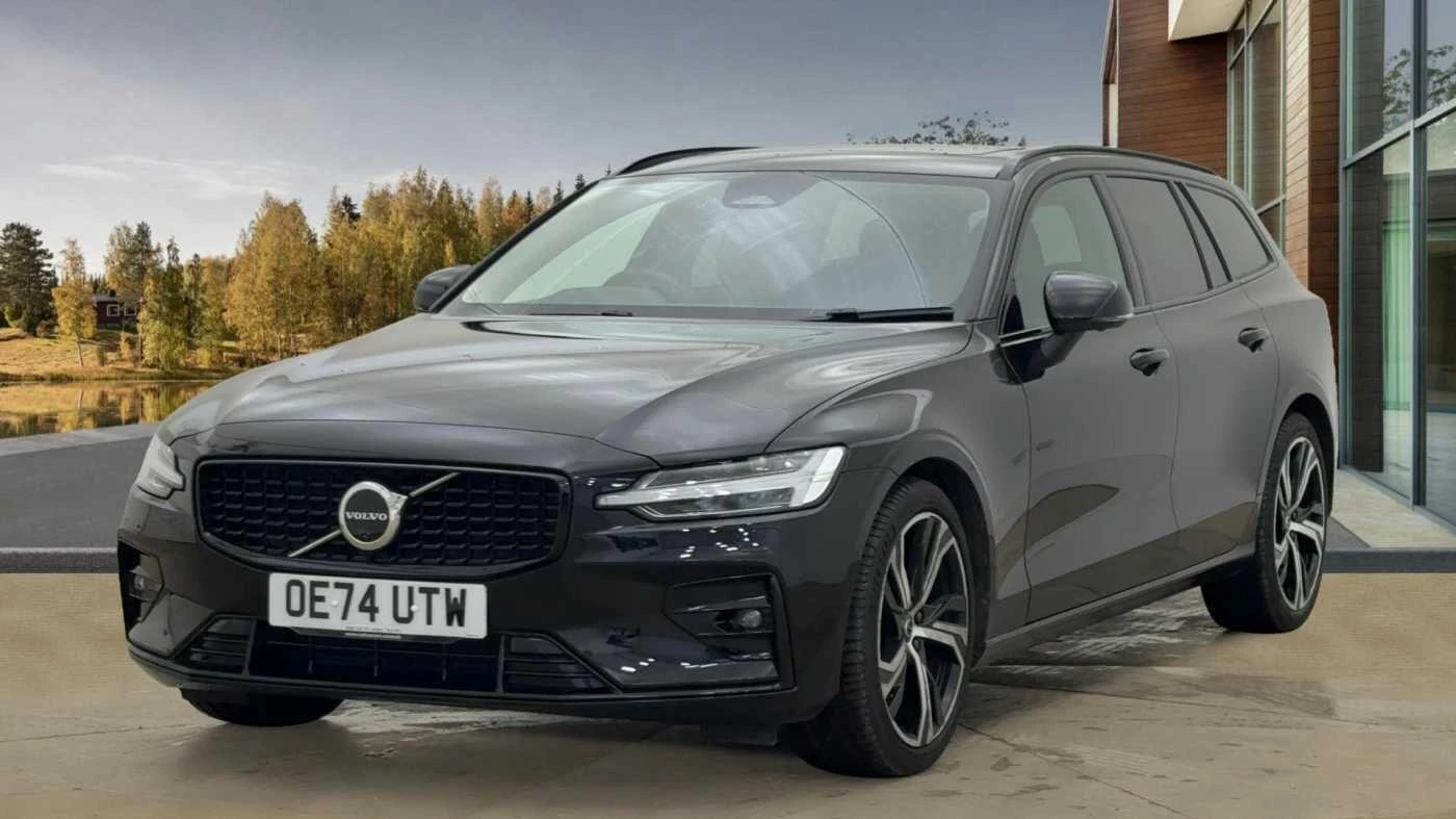 Volvo V60 2.0 B4 MHEV Ultra DCT Auto Euro 6 (s/s) 5dr OE74UTW Image 3