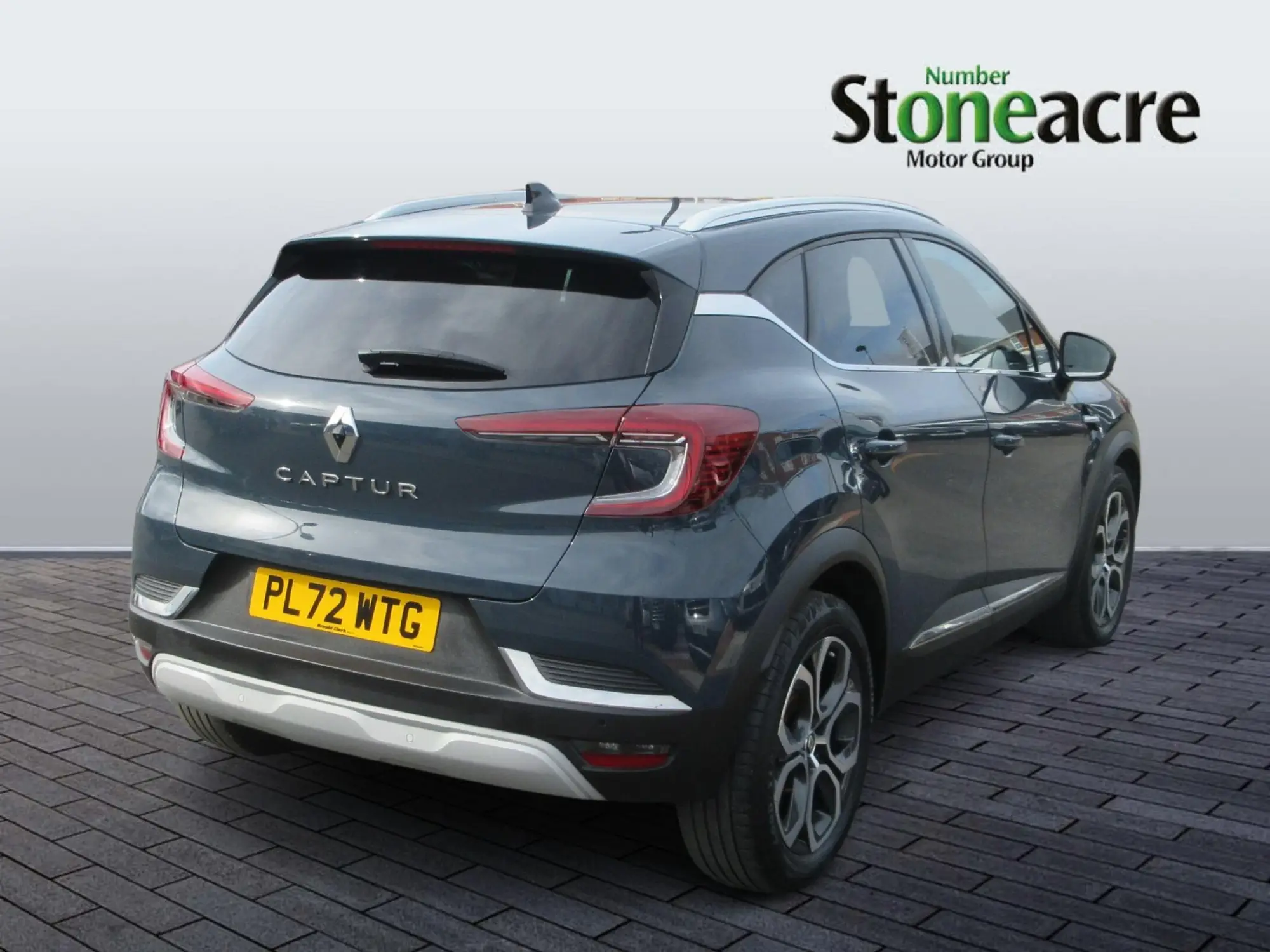 Renault Captur Techno TCe 90 MY22 PL72WTG Image 3