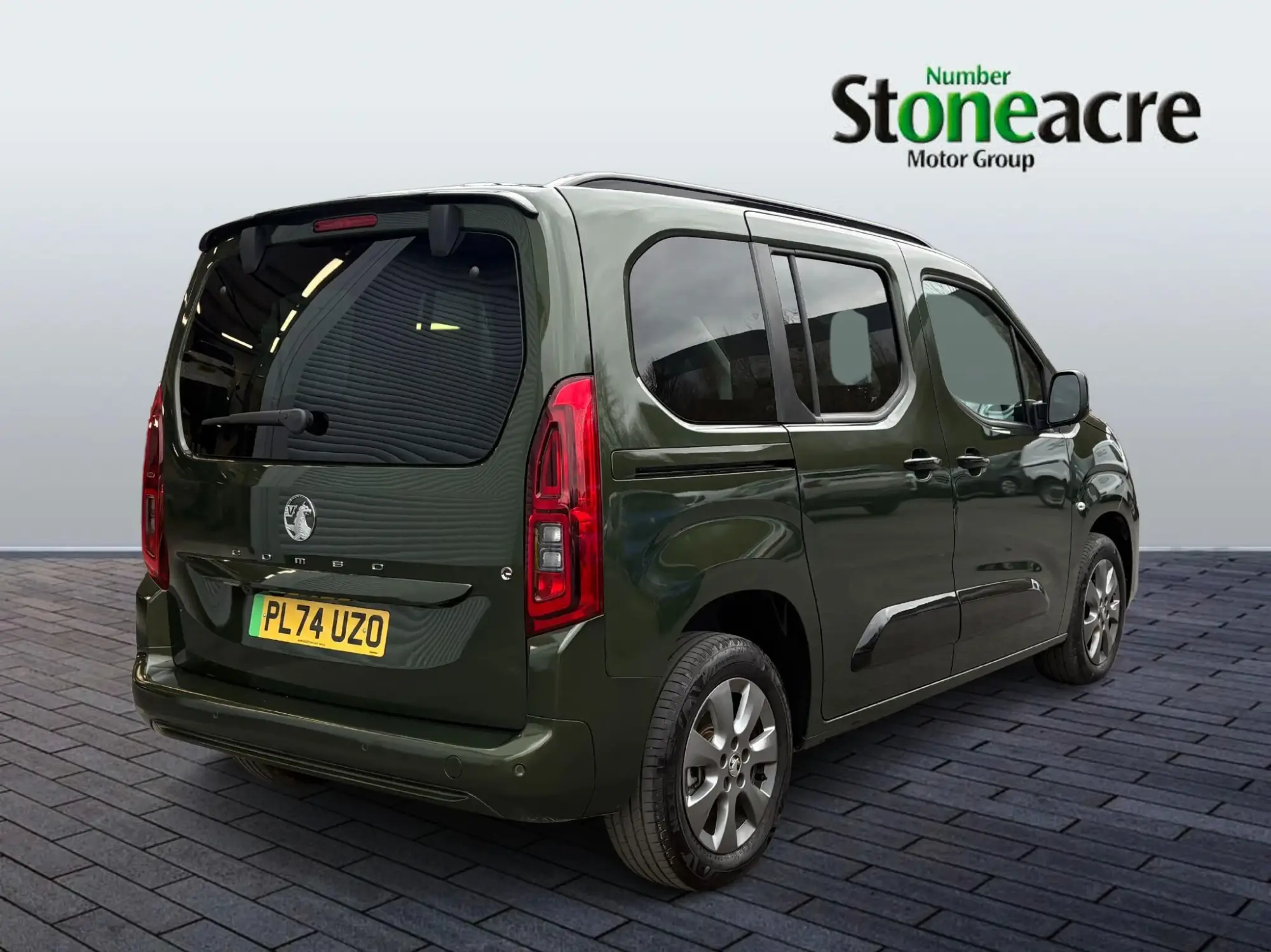 Vauxhall Combo Life Electric 52kWh Ultimate Auto 5dr (7.4kW Charger) PL74UZO Image 3