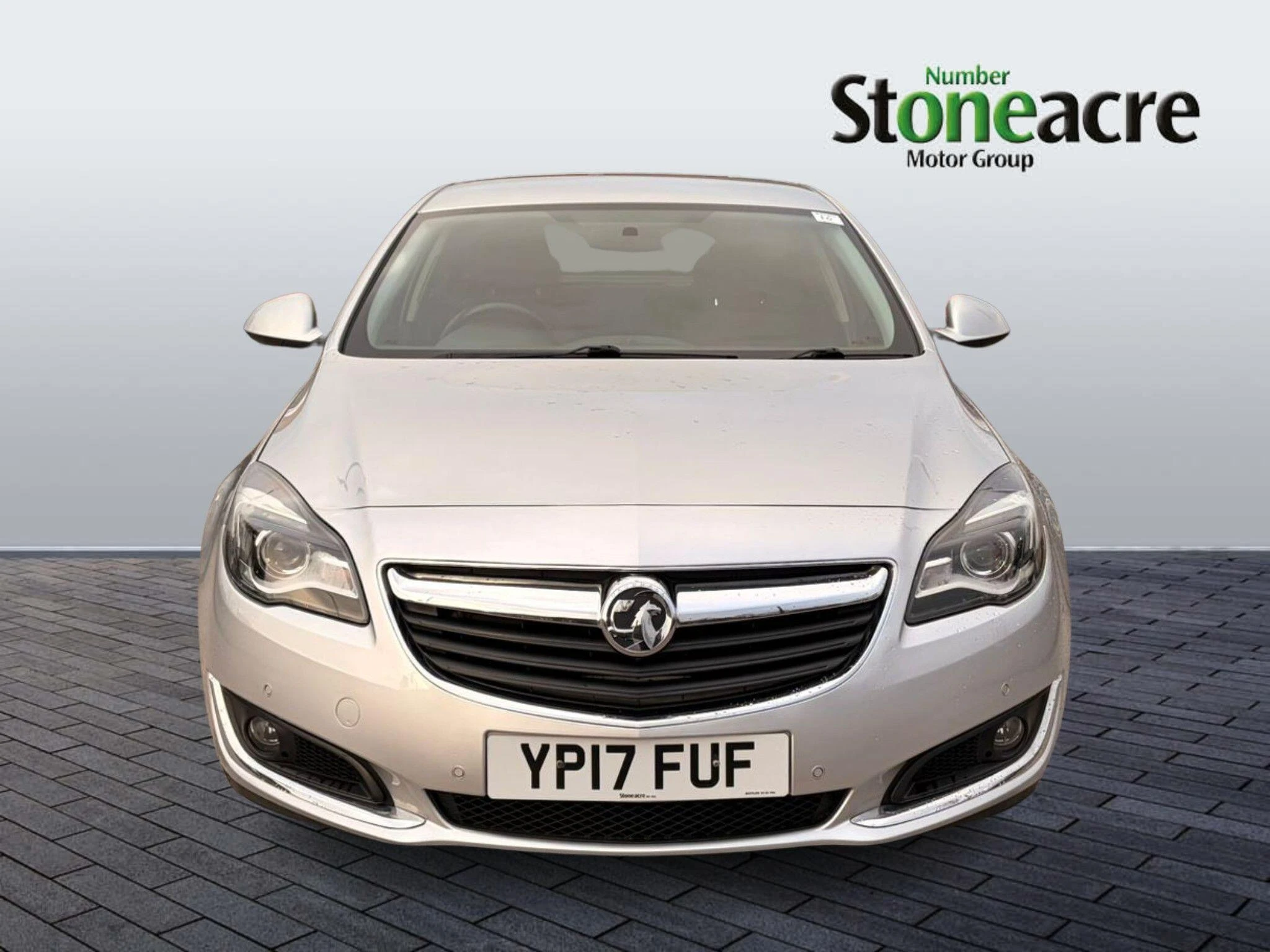 Vauxhall Insignia 2.0 CDTi SRi Nav Euro 6 (s/s) 5dr YP17FUF Image 2