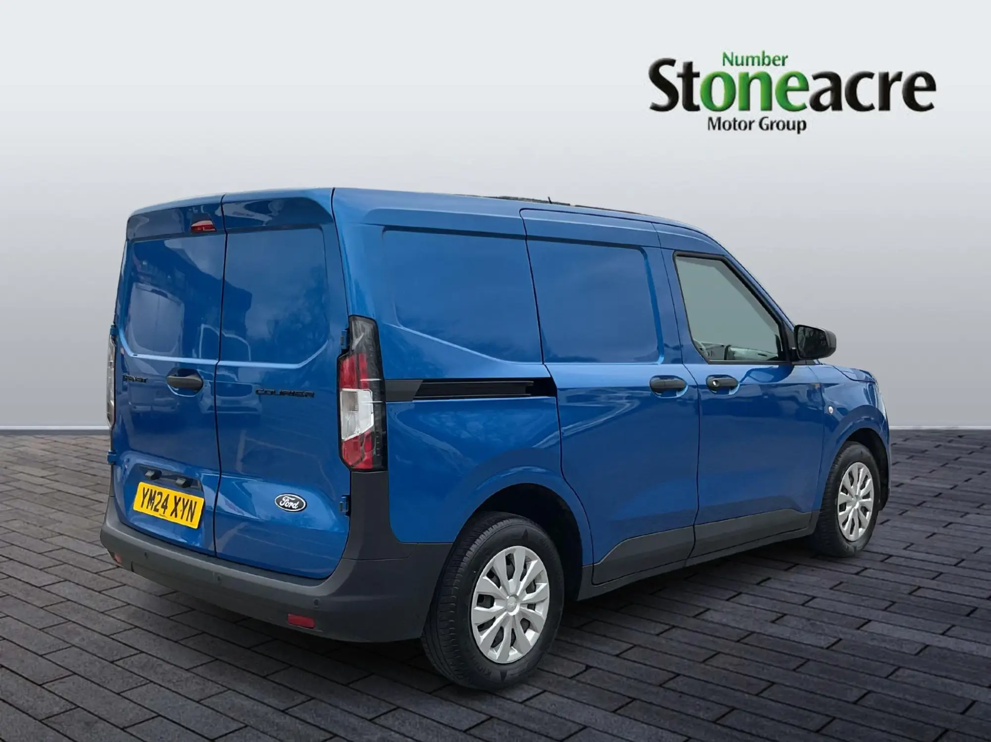 Ford Transit Courier 1.5 EcoBlue Trend SWB Euro 6 (s/s) 5dr YM24XYN Image 3
