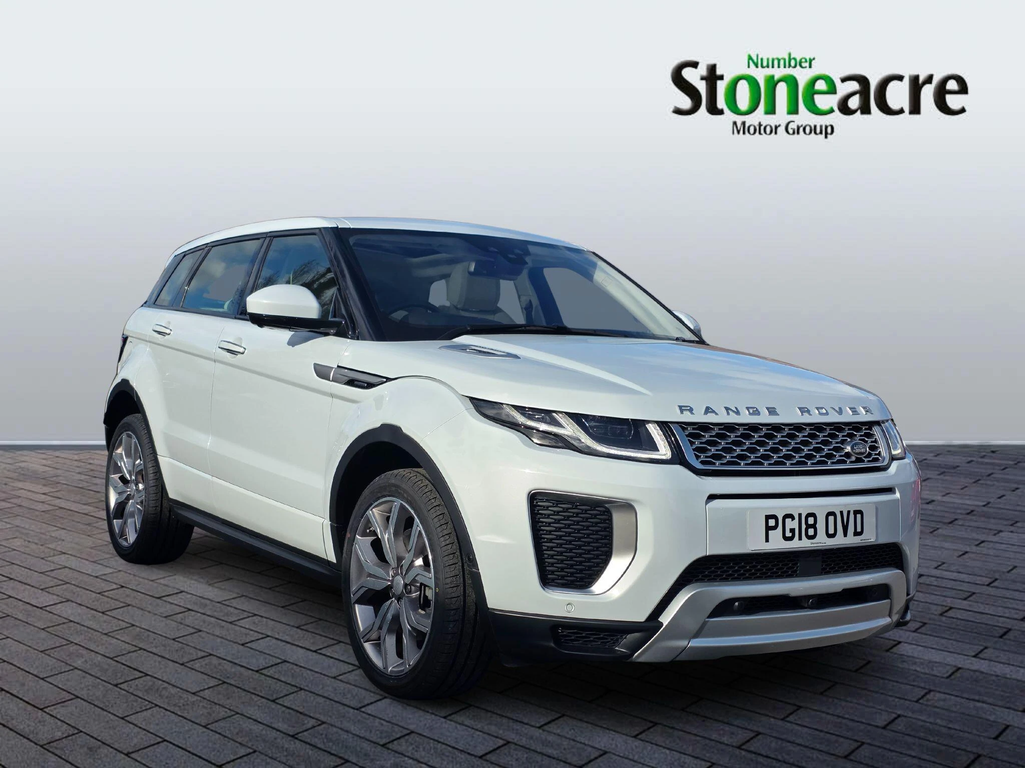 Land Rover Range Rover Evoque 2.0 Si4 Autobiography Auto 4WD Euro 6 (s/s) 5dr PG18OVD Image 1