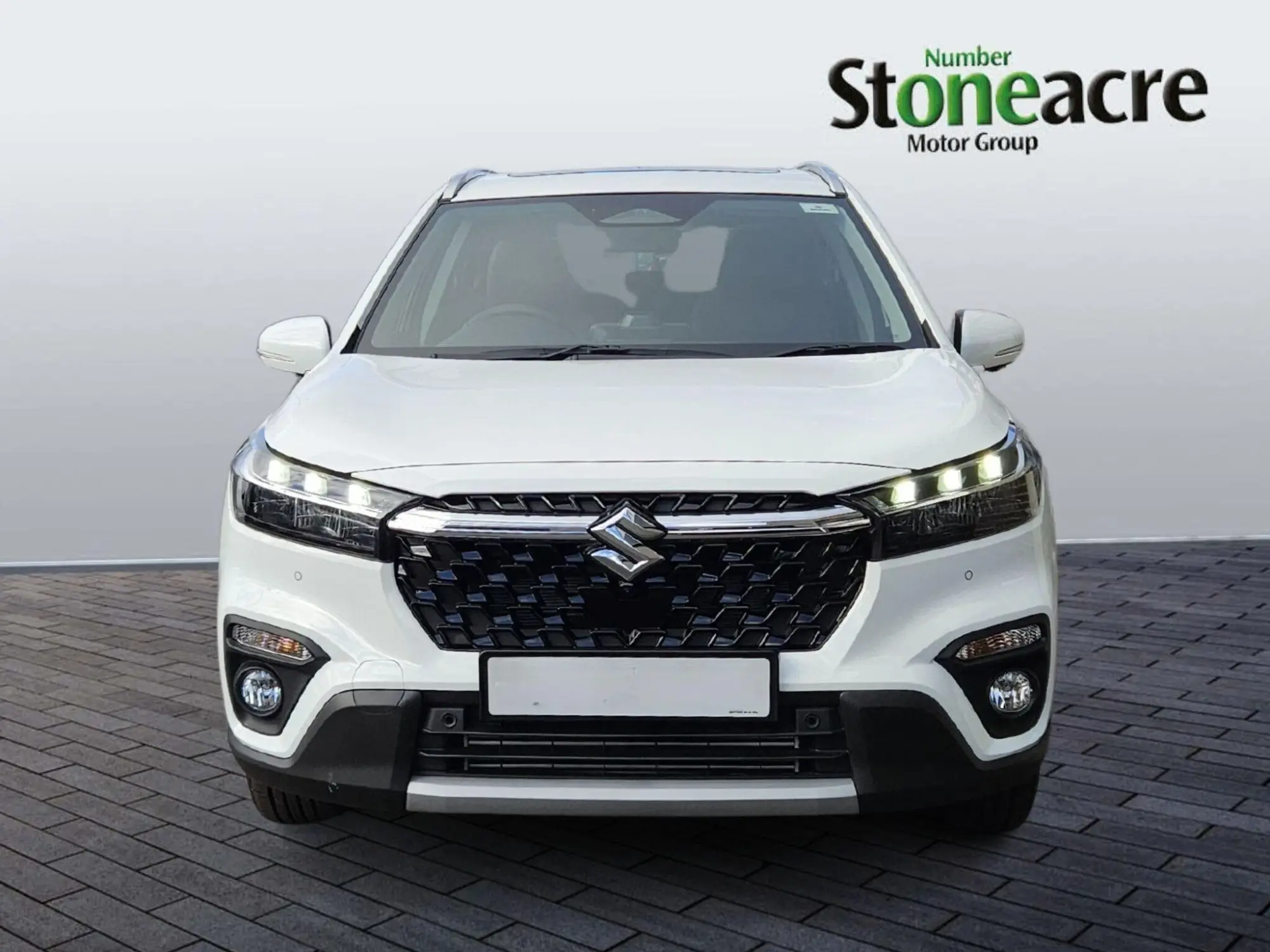 Suzuki S-Cross Image 2