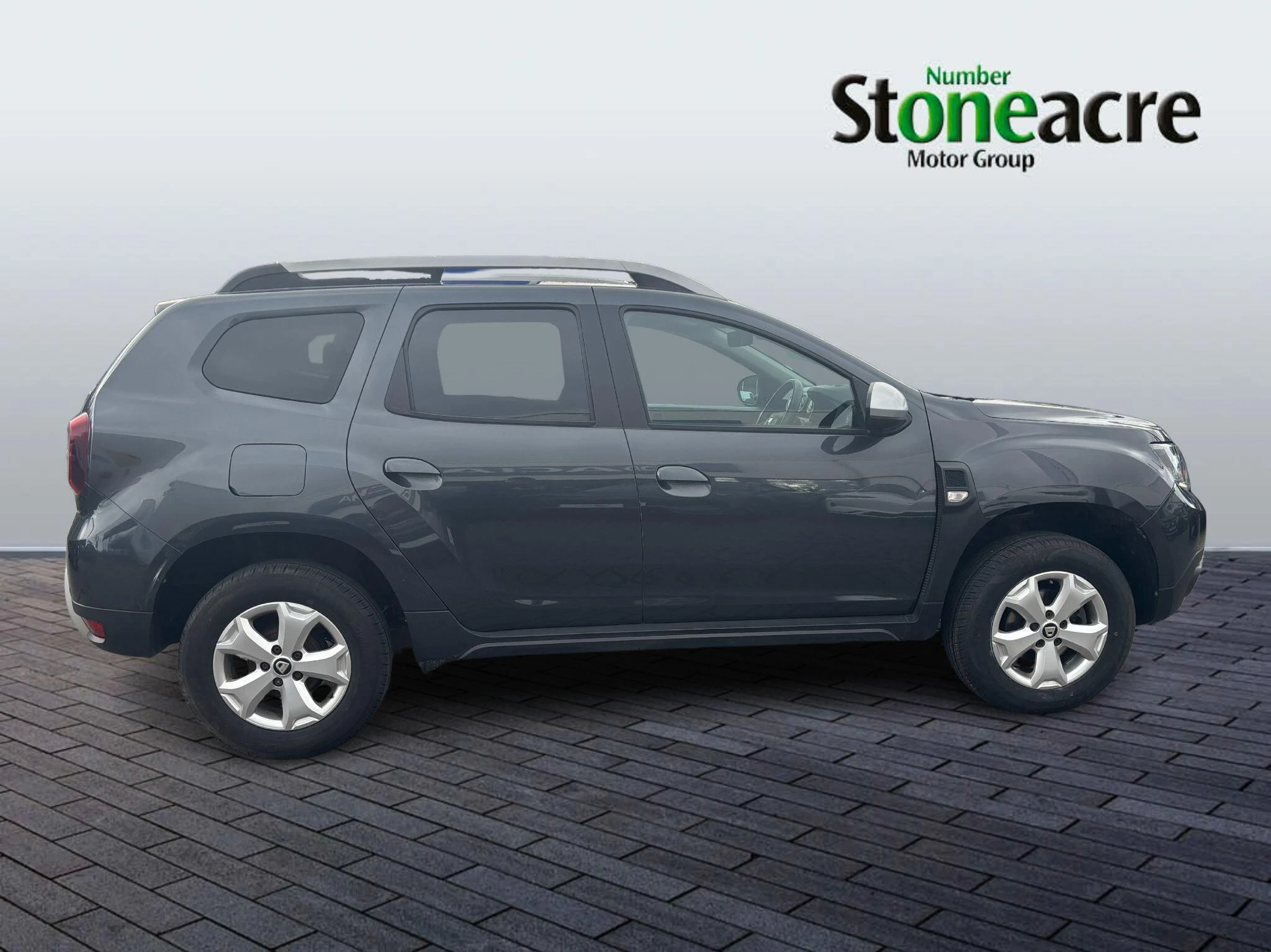 Dacia Duster 1.6 SCe Comfort Euro 6 (s/s) 5dr RO68FUP Image 2
