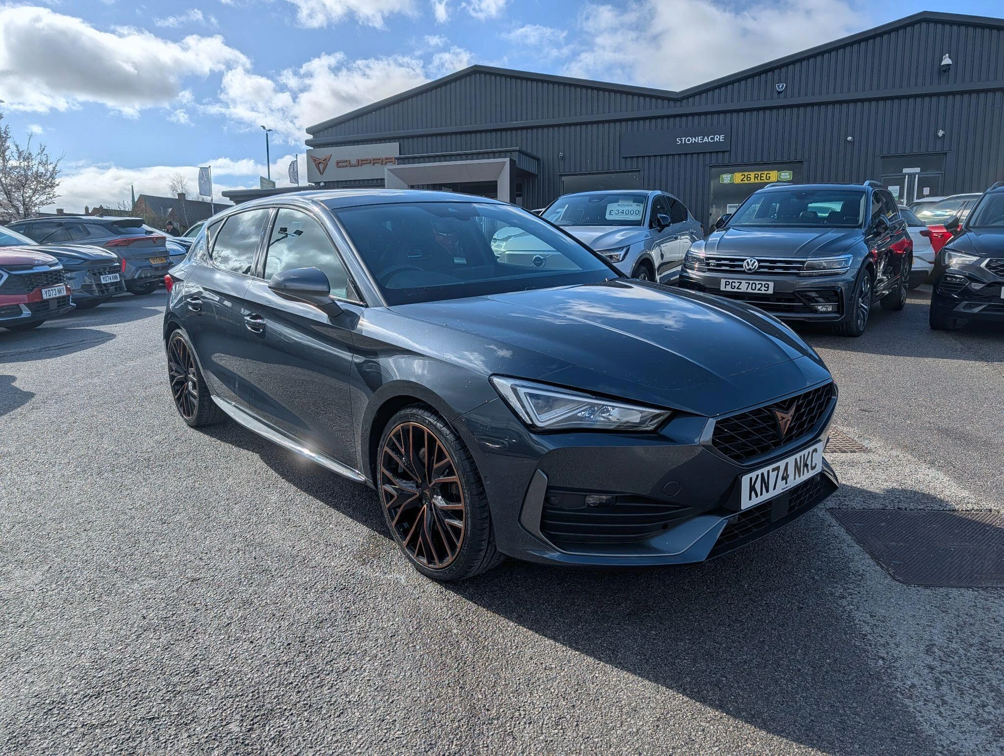 CUPRA Leon 1.4 eHybrid 12.8kWh VZ2 Design Edition DSG Euro 6 (s/s) 5dr KN74NKC Image 1