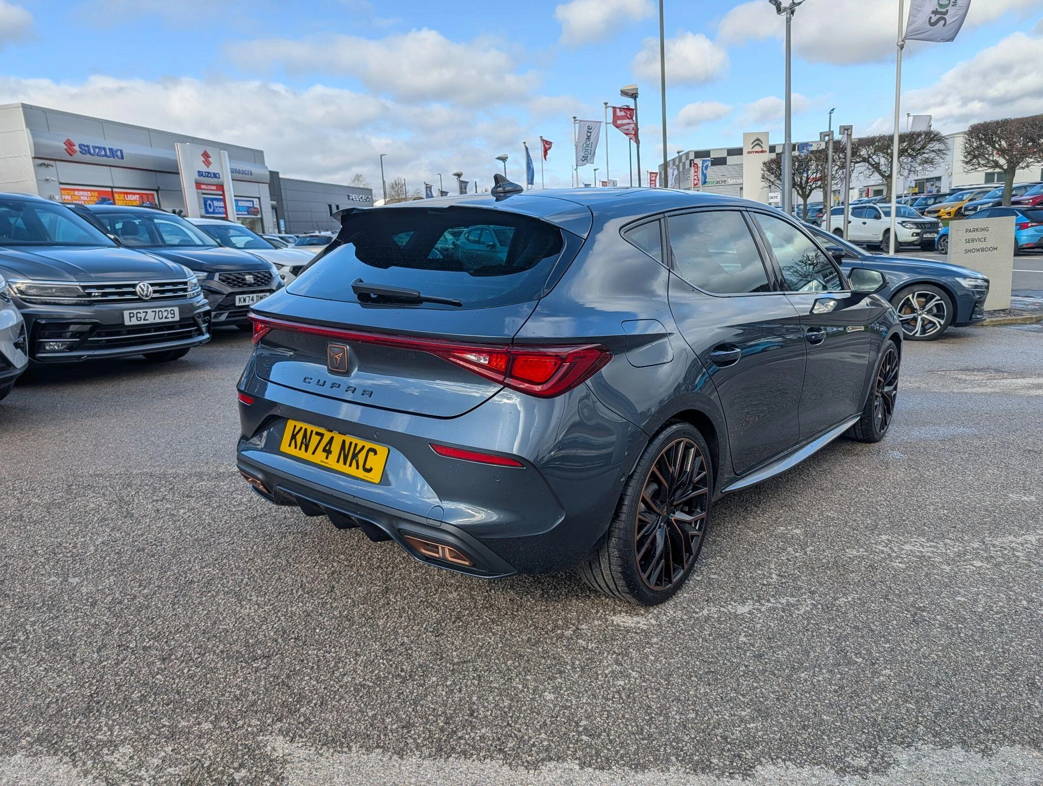 CUPRA Leon 1.4 eHybrid 12.8kWh VZ2 Design Edition DSG Euro 6 (s/s) 5dr KN74NKC Image 3