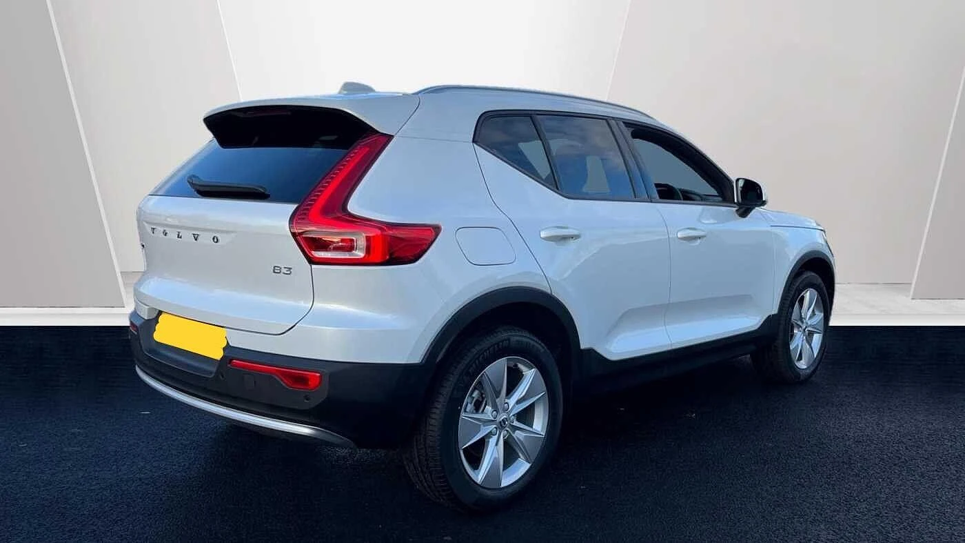 Volvo XC40 Core B3 (163 hp) Auto NA75GNZ Image 2