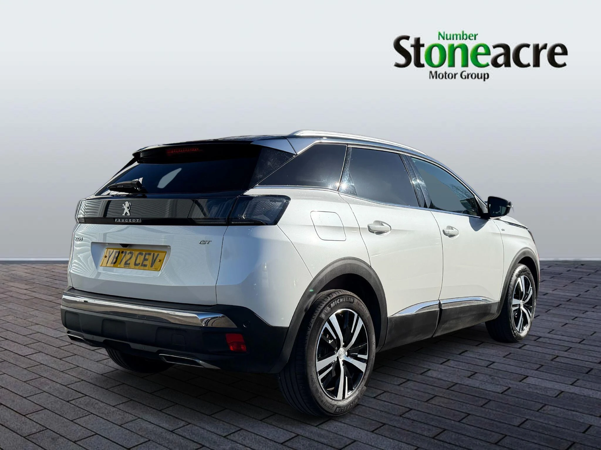 Peugeot 3008 1.2 PureTech GT EAT Euro 6 (s/s) 5dr YB72CEV Image 3