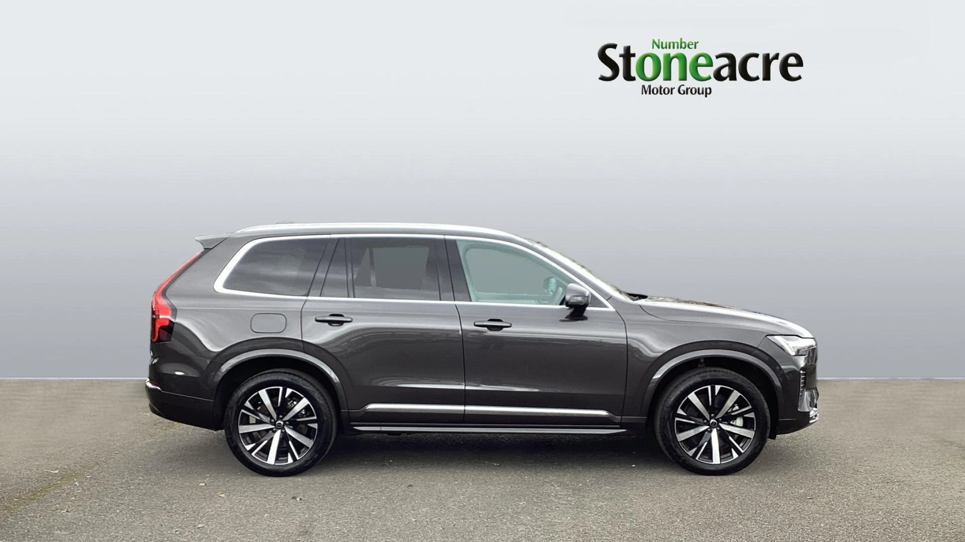 Volvo XC90 2.0 T8 18.8kWh Core Auto 4WD Euro 6 (s/s) 5dr FD25KME Image 3