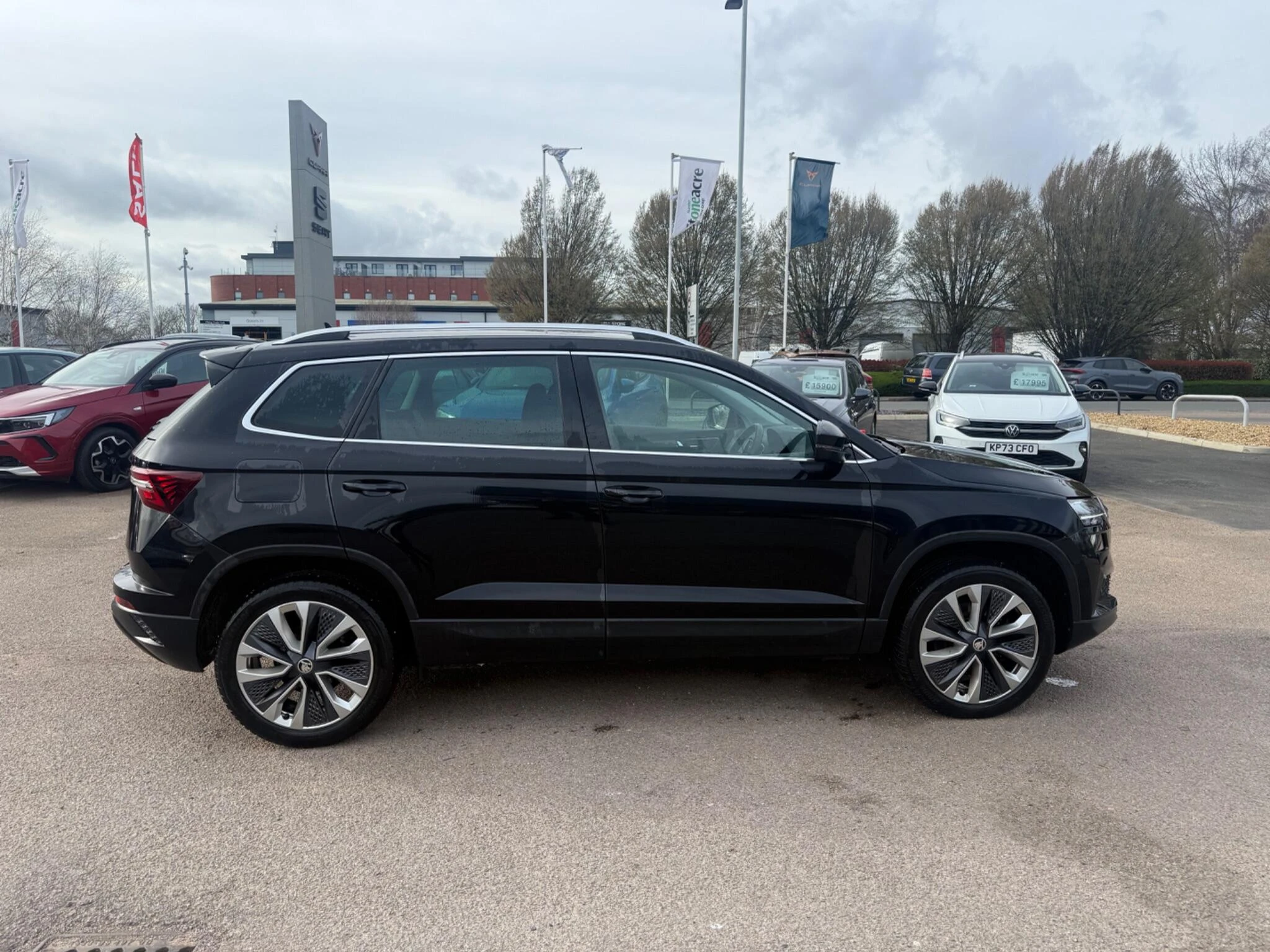 Skoda Karoq 2.0 TDI SE L DSG Euro 6 (s/s) 5dr AK73UVE Image 2