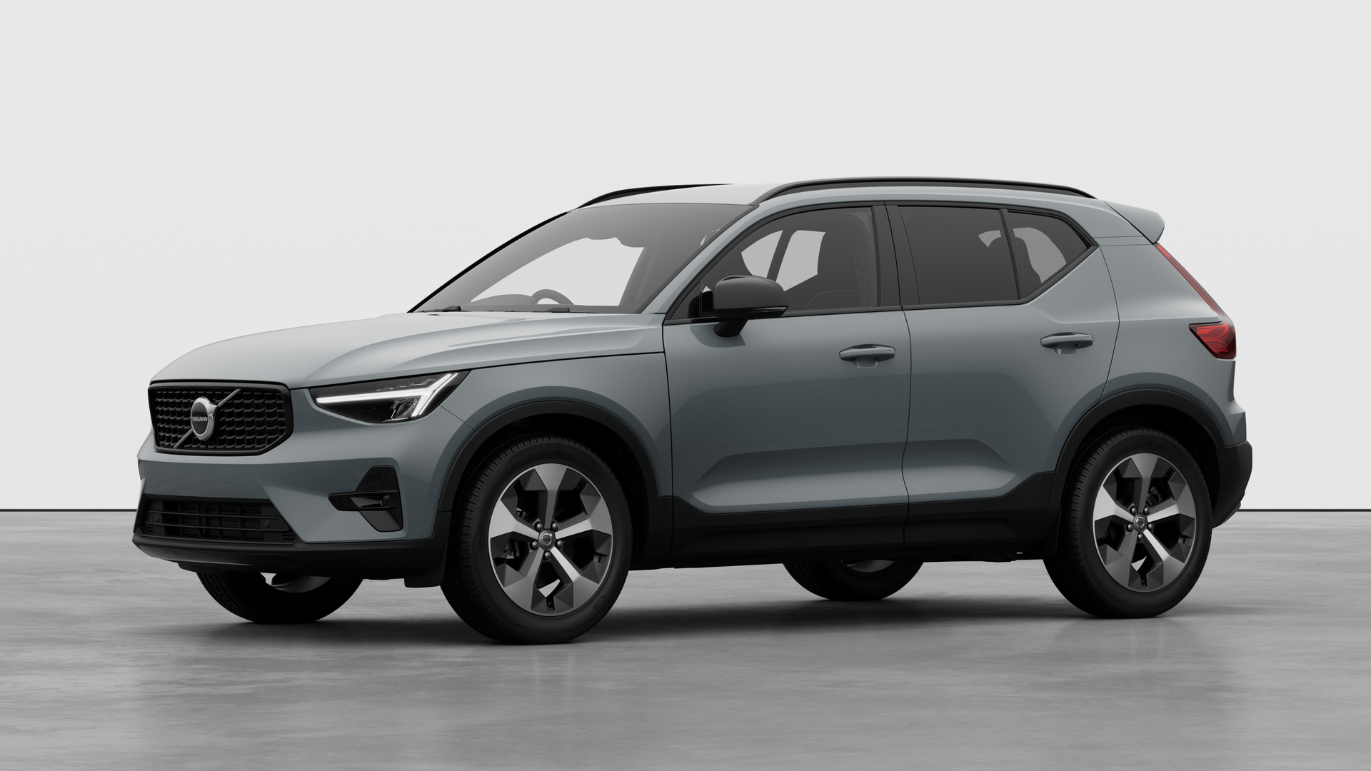 Volvo XC40 2.0 B3P Plus 5dr Auto Image 1