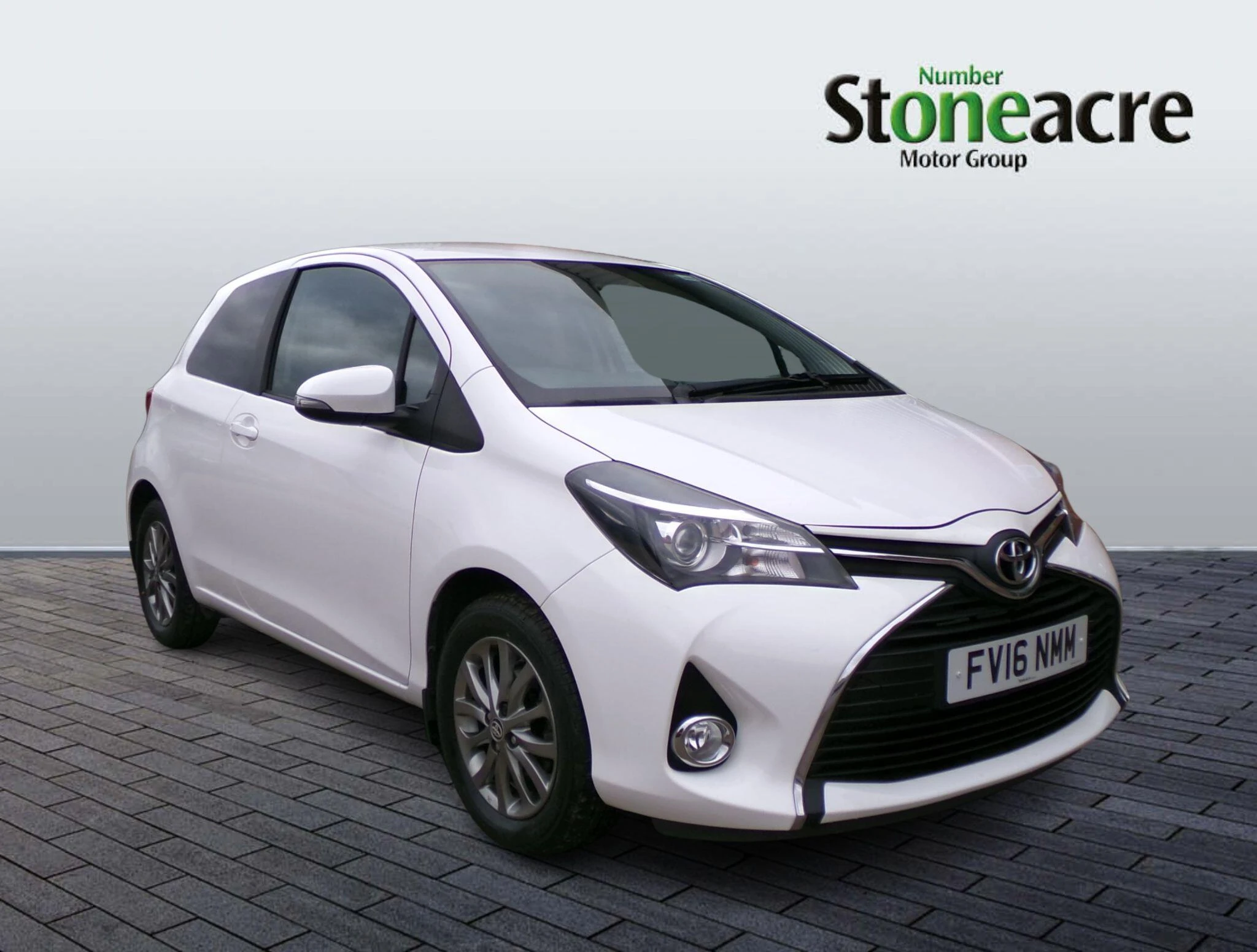 Toyota Yaris 1.0 VVT-i Icon Euro 6 3dr FV16NMM Image 1