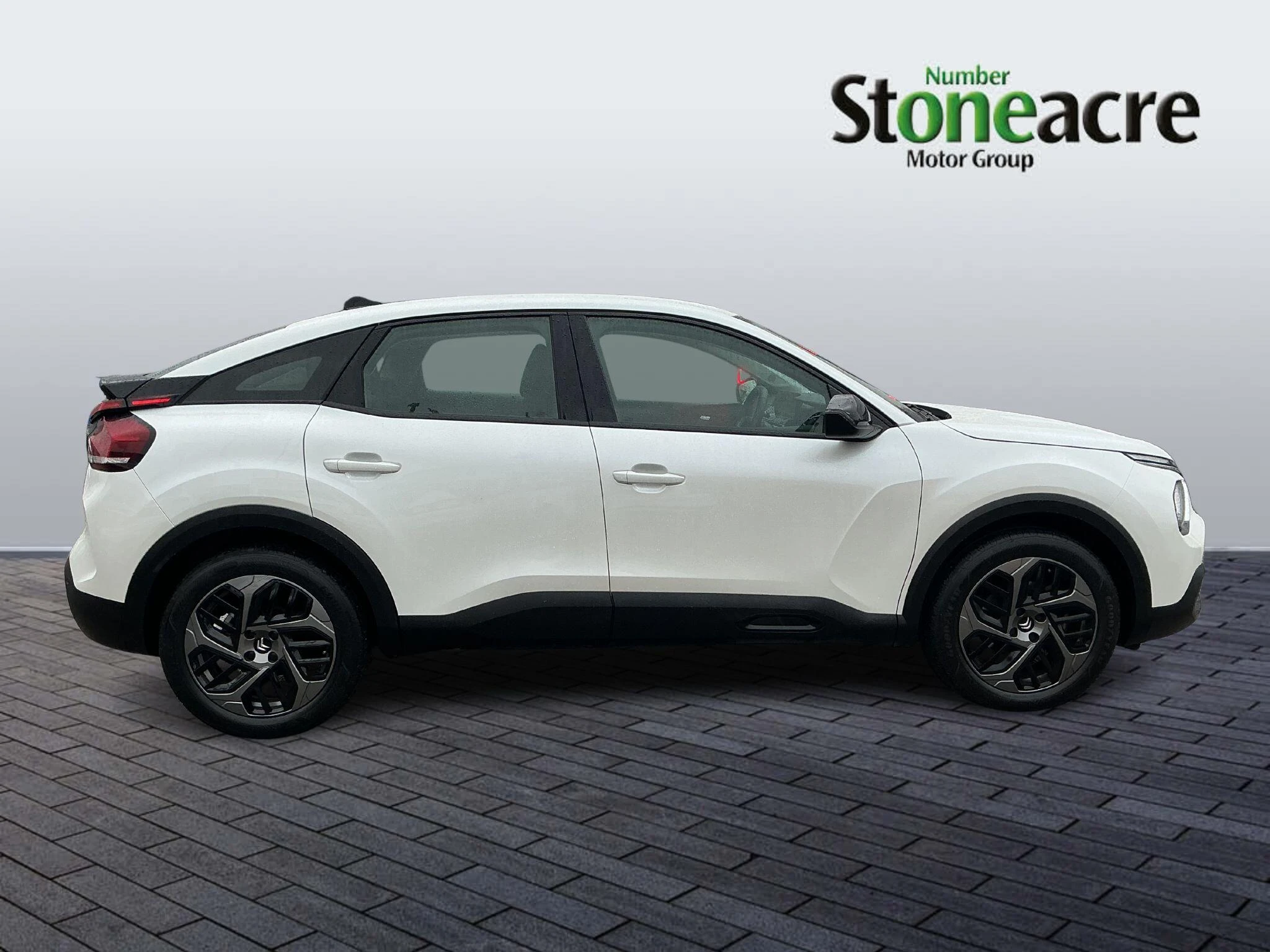 Citroen C4 1.2 PureTech PLUS Euro 6 (s/s) 5dr MT24USW Image 2