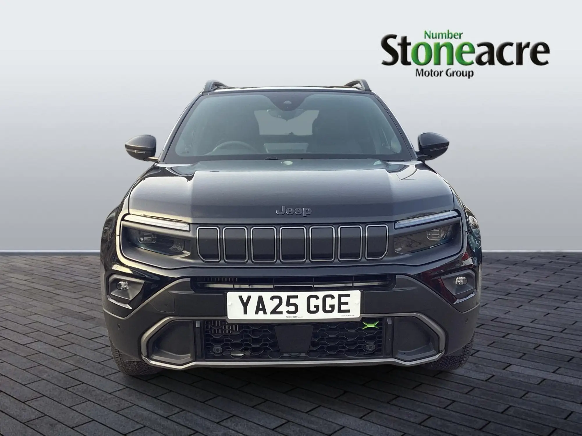 Jeep Avenger 1.2 e-Hybrid Overland DCT E-AWD Euro 6 (s/s) 5dr YA25GGE Image 2