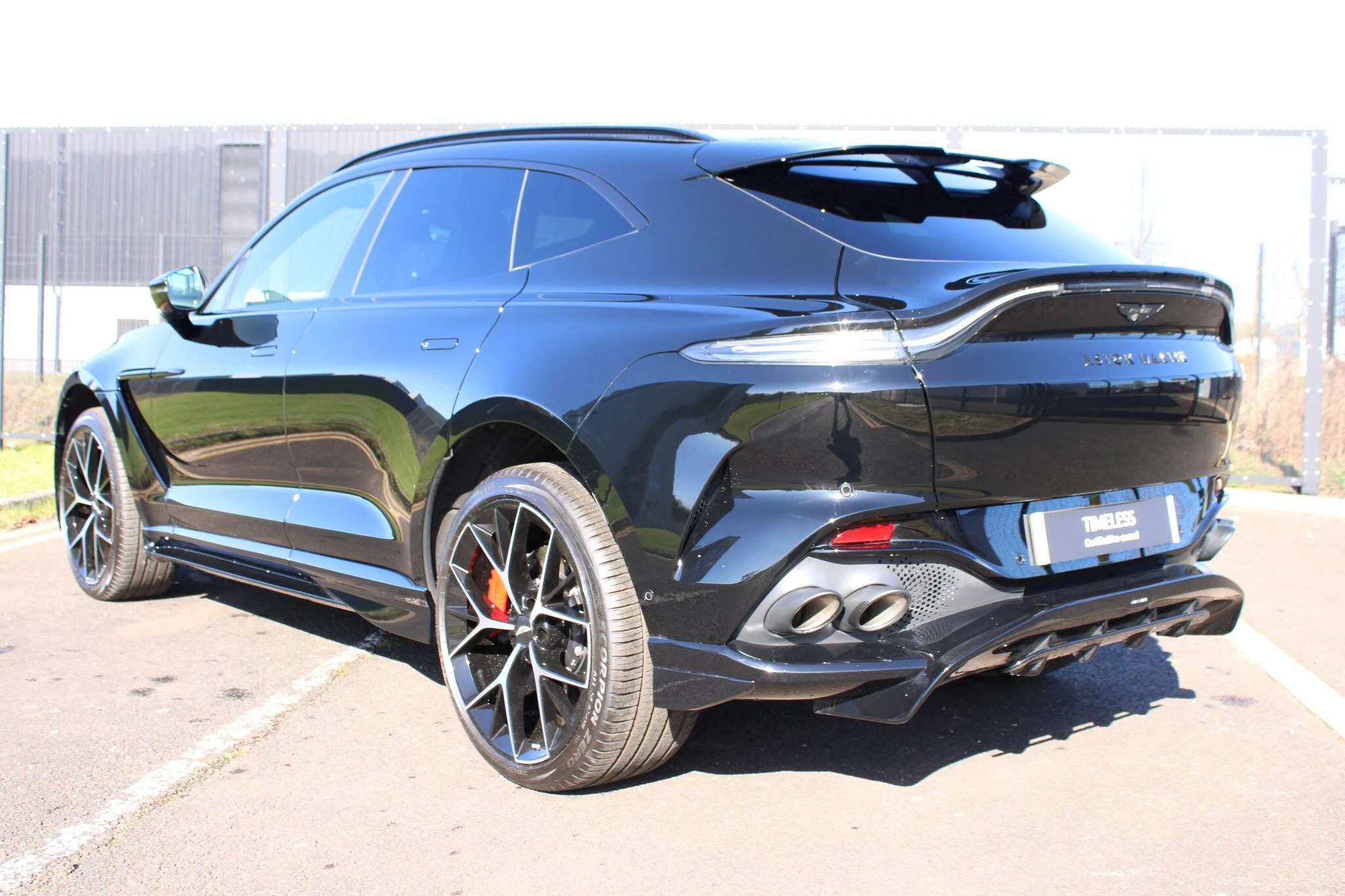 Aston Martin DBX 4.0 V8 707 SUV 5dr Petrol Auto 4WD Euro 6 (s/s) (707 ps) NA25UBK Image 2