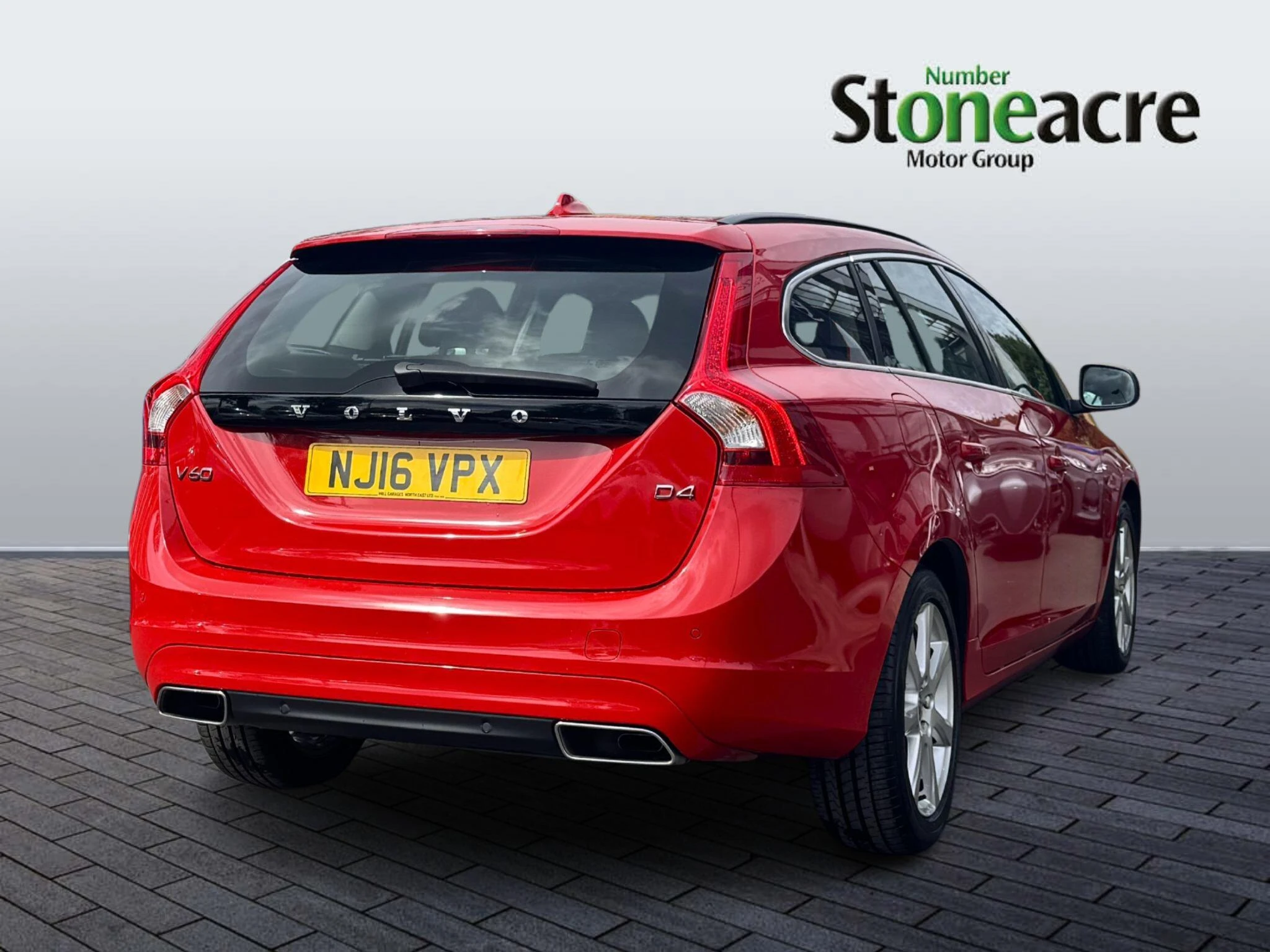 Volvo V60 2.0 D4 SE Nav Auto Euro 6 (s/s) 5dr NJ16VPX Image 3