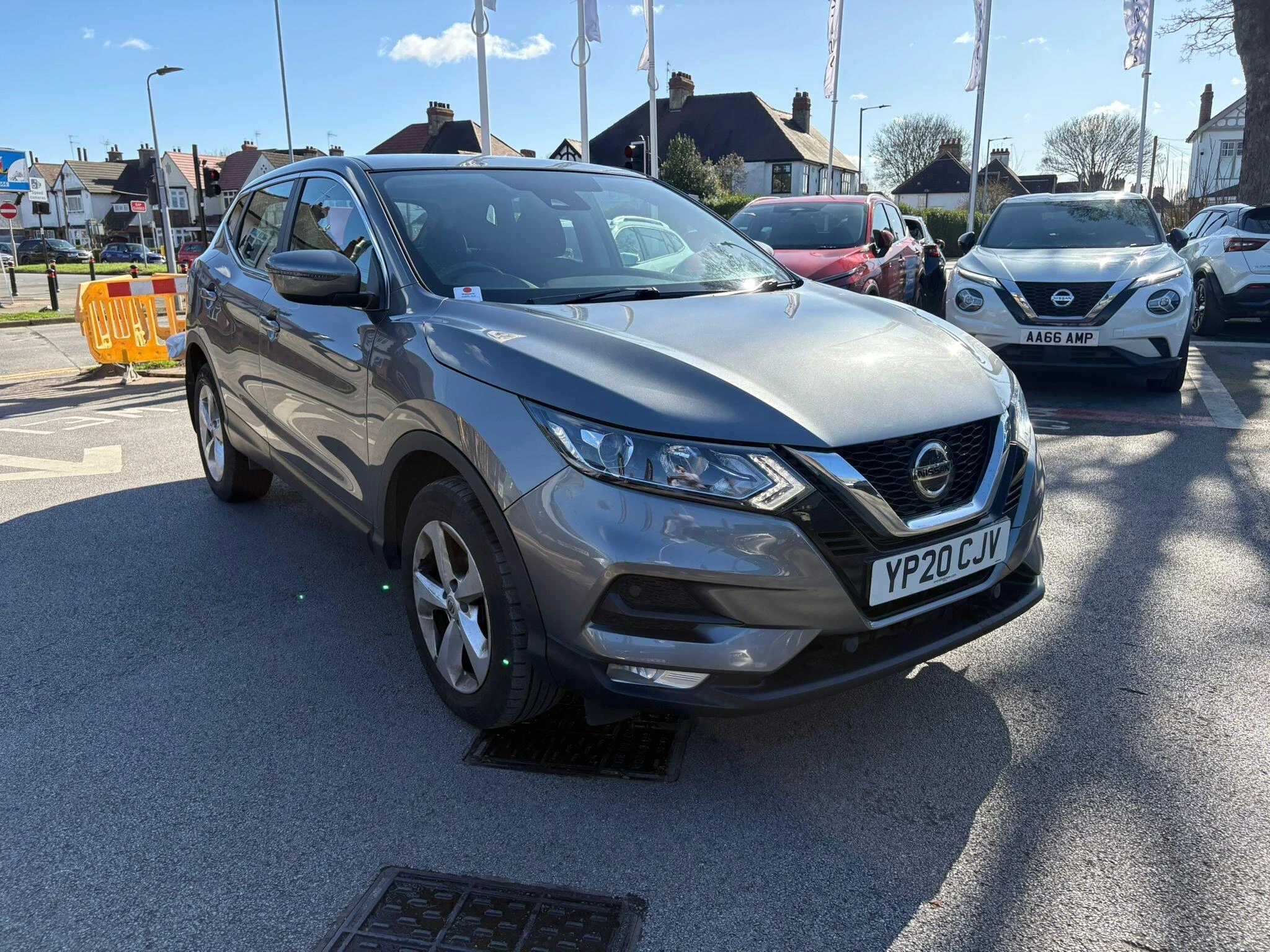 Nissan Qashqai 1.3 DiG-T 160 Acenta Premium 5dr YP20CJV Image 1