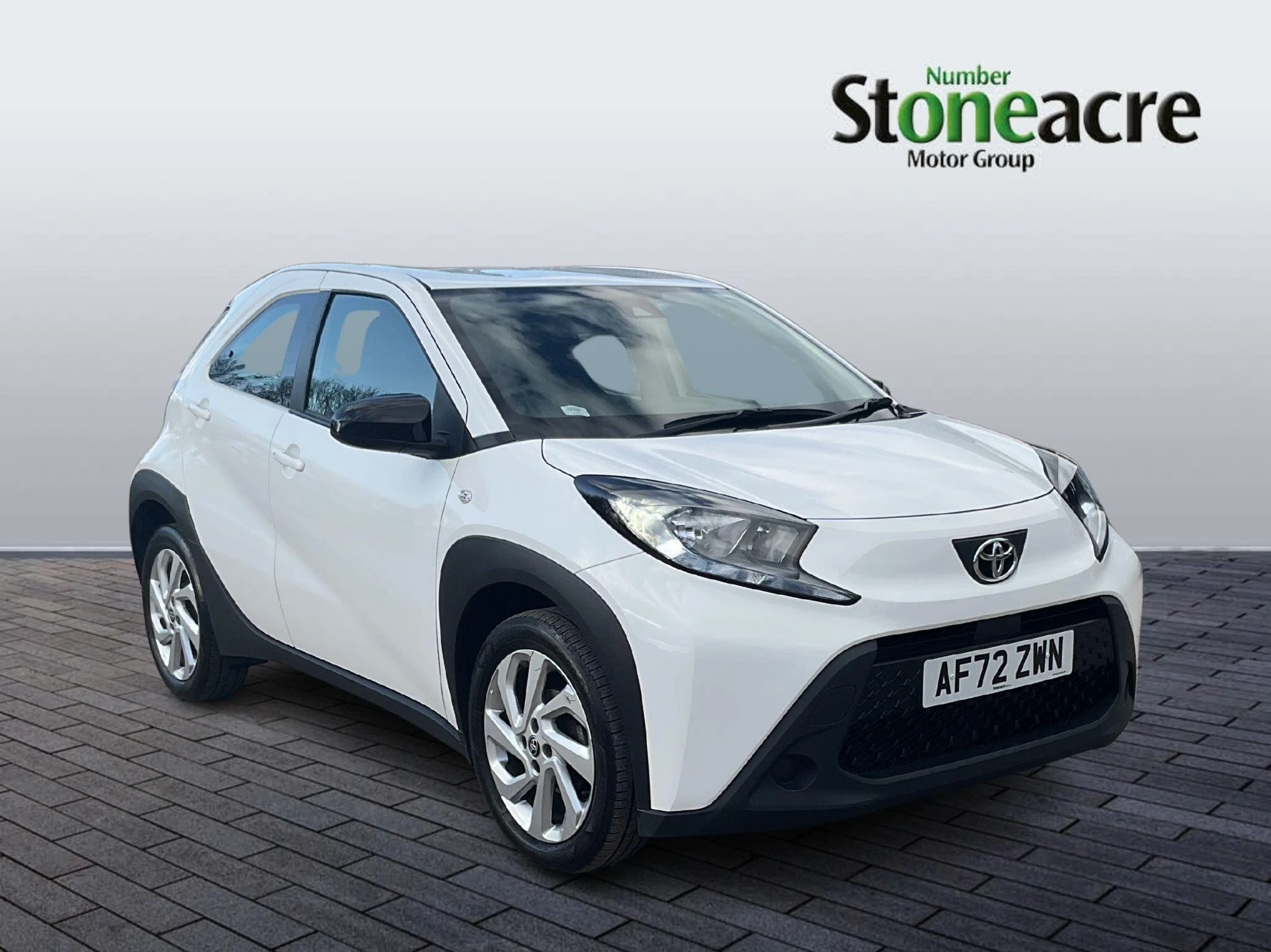 Toyota Aygo X 1.0 VVT-i Pure 5dr AF72ZWN Image 1