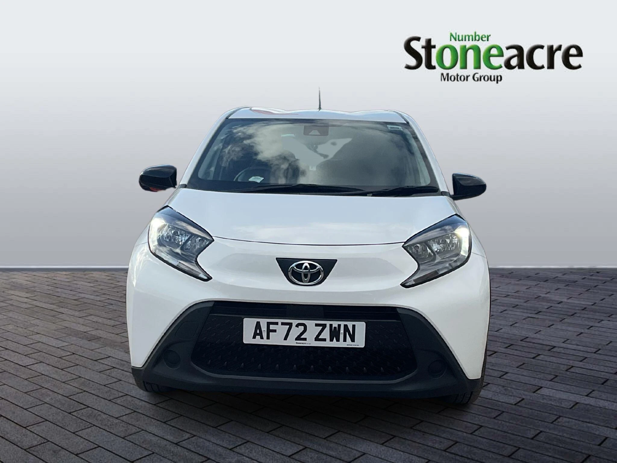 Toyota Aygo X 1.0 VVT-i Pure 5dr AF72ZWN Image 2