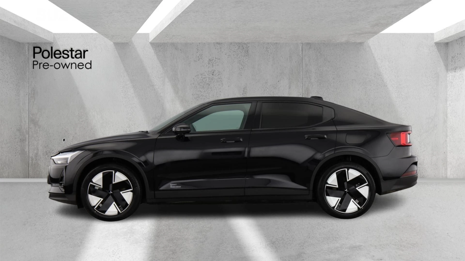 Polestar 2 Single Motor 70kWh Standard Range Fastback Auto RWD 5dr OW75UXR Image 2