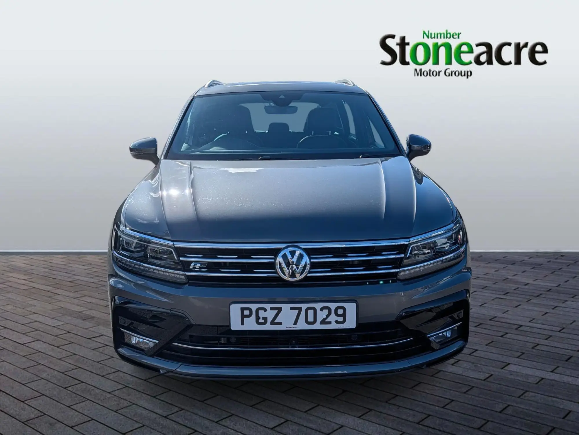 Volkswagen Tiguan 2.0 TDI R-Line Tech Euro 6 (s/s) 5dr PGZ7029 Image 2
