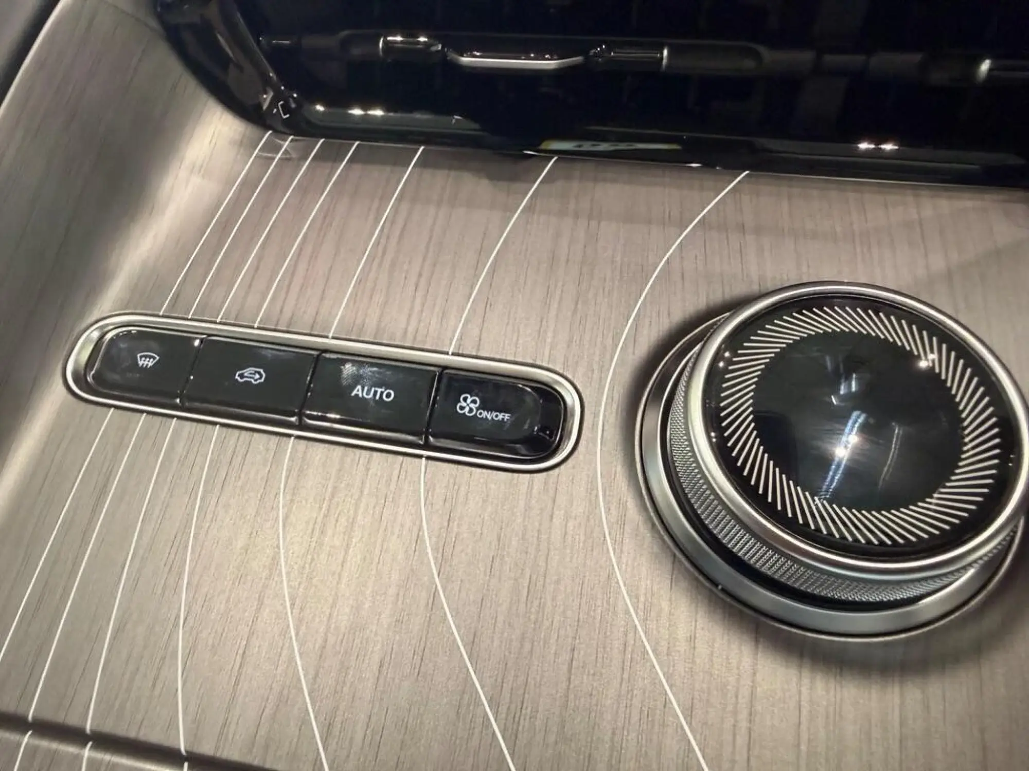 Geely Starray EM-i Image 9