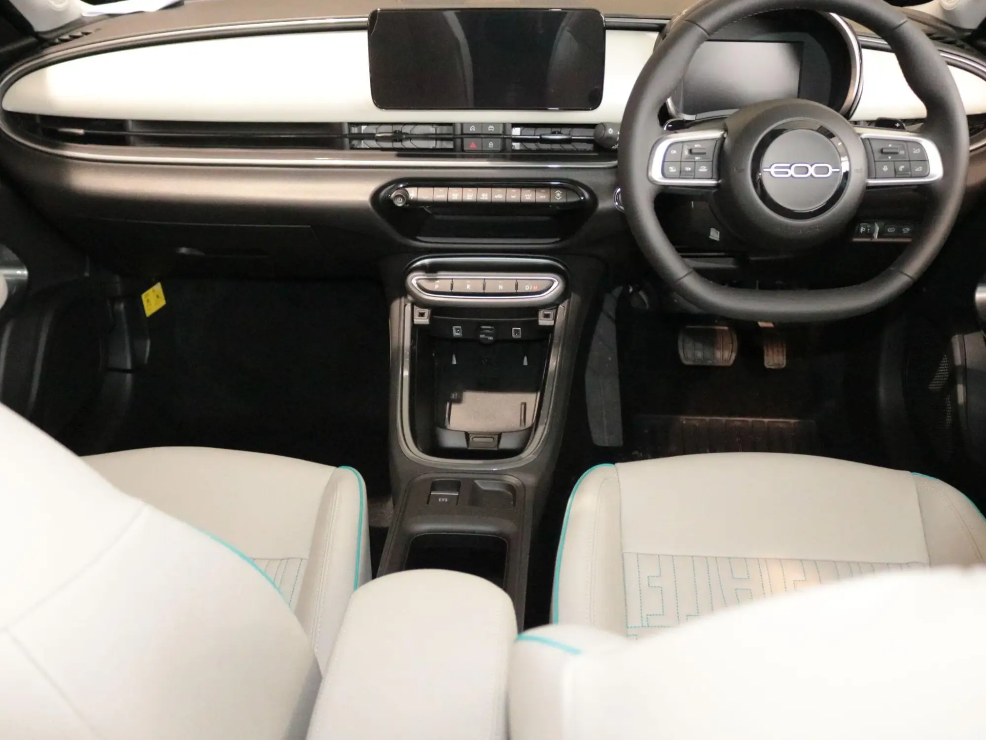 Fiat 600 Petrol Image 11