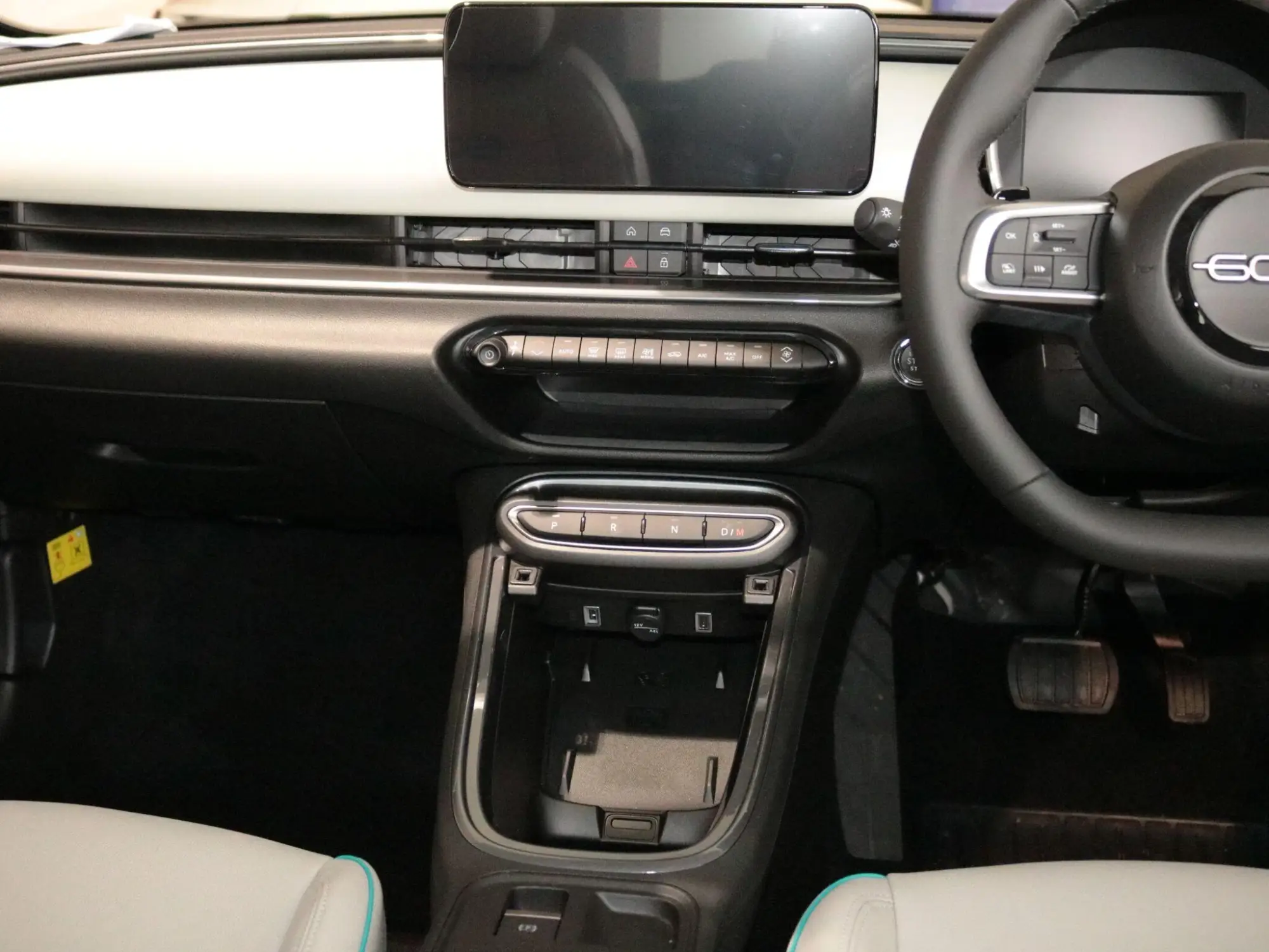 Fiat 600 Petrol Image 13