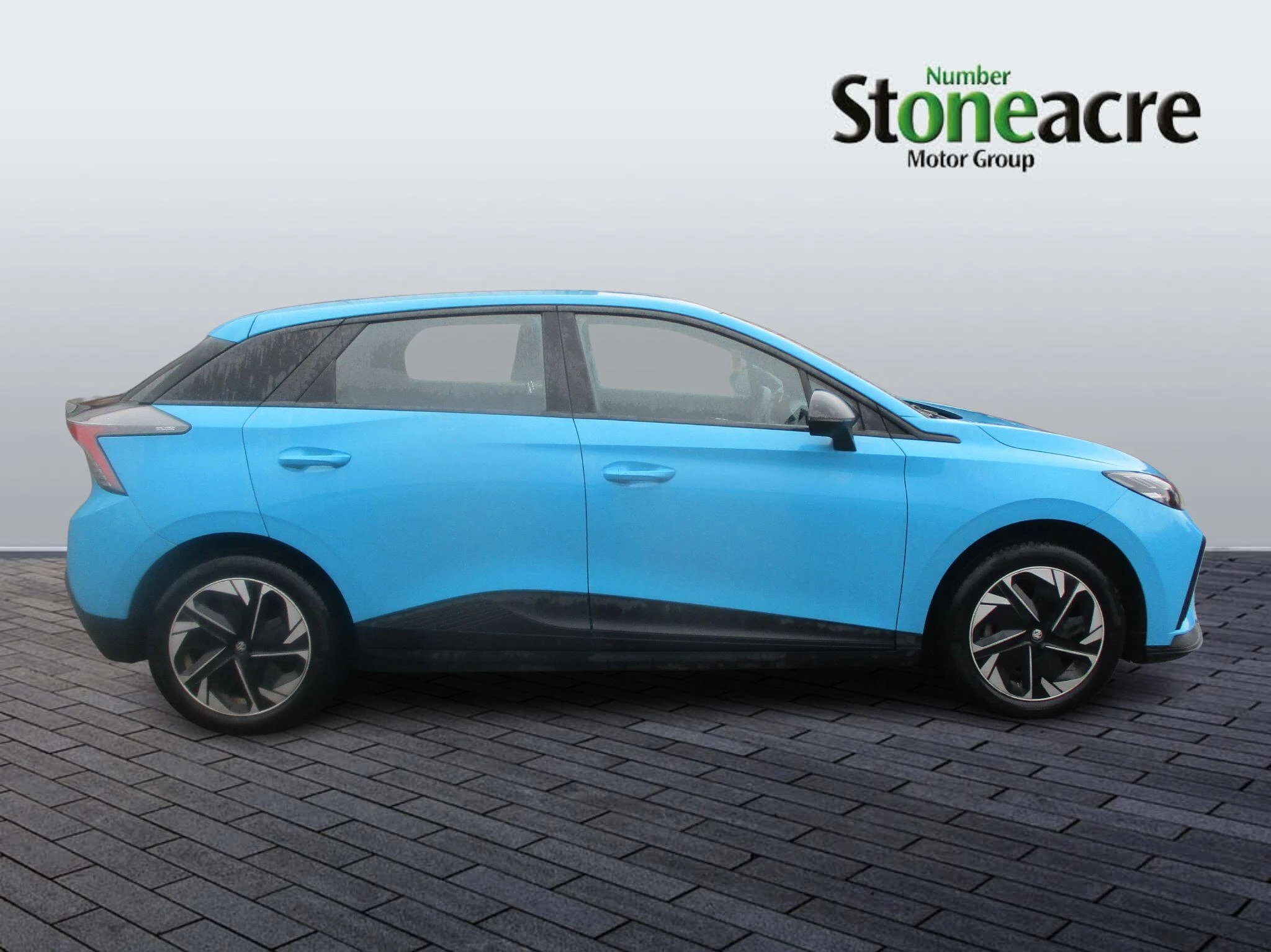 MG 4 EV 51kWh SE Auto 5dr FG73TTZ Image 2