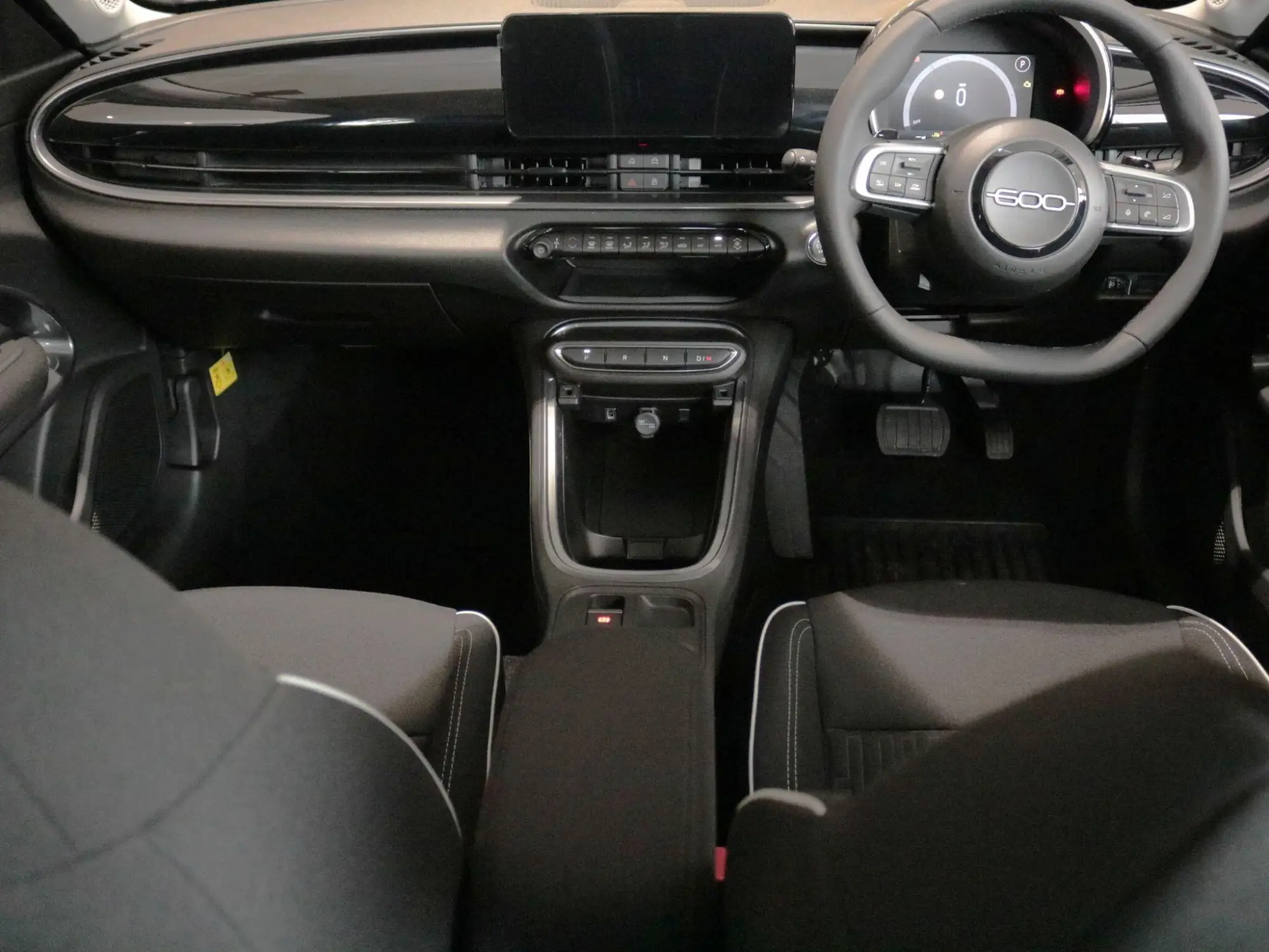 Fiat 600 Petrol Image 9