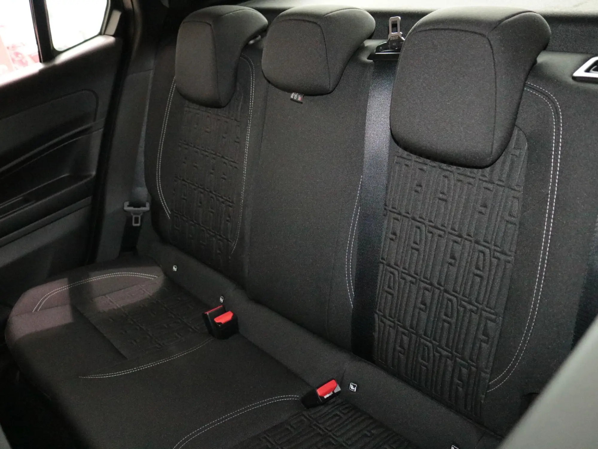 Fiat 600 Petrol Image 19